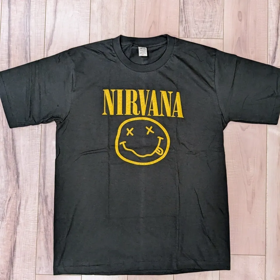 📢 NIRVANA ニコちゃんマーク T-SHIRT❗️