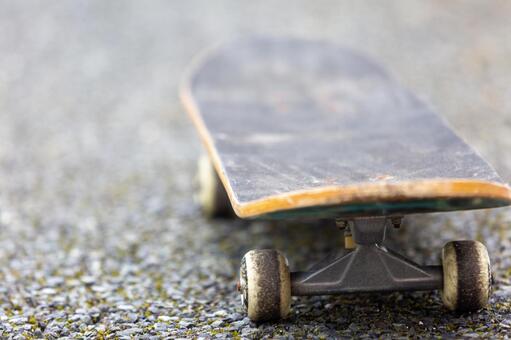 スケボーデッキの寿命っていつ?替え時は?