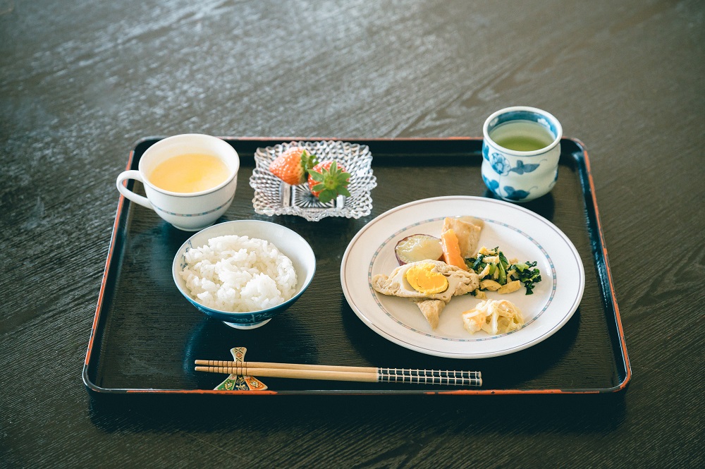 栄養満点のお食事を提供