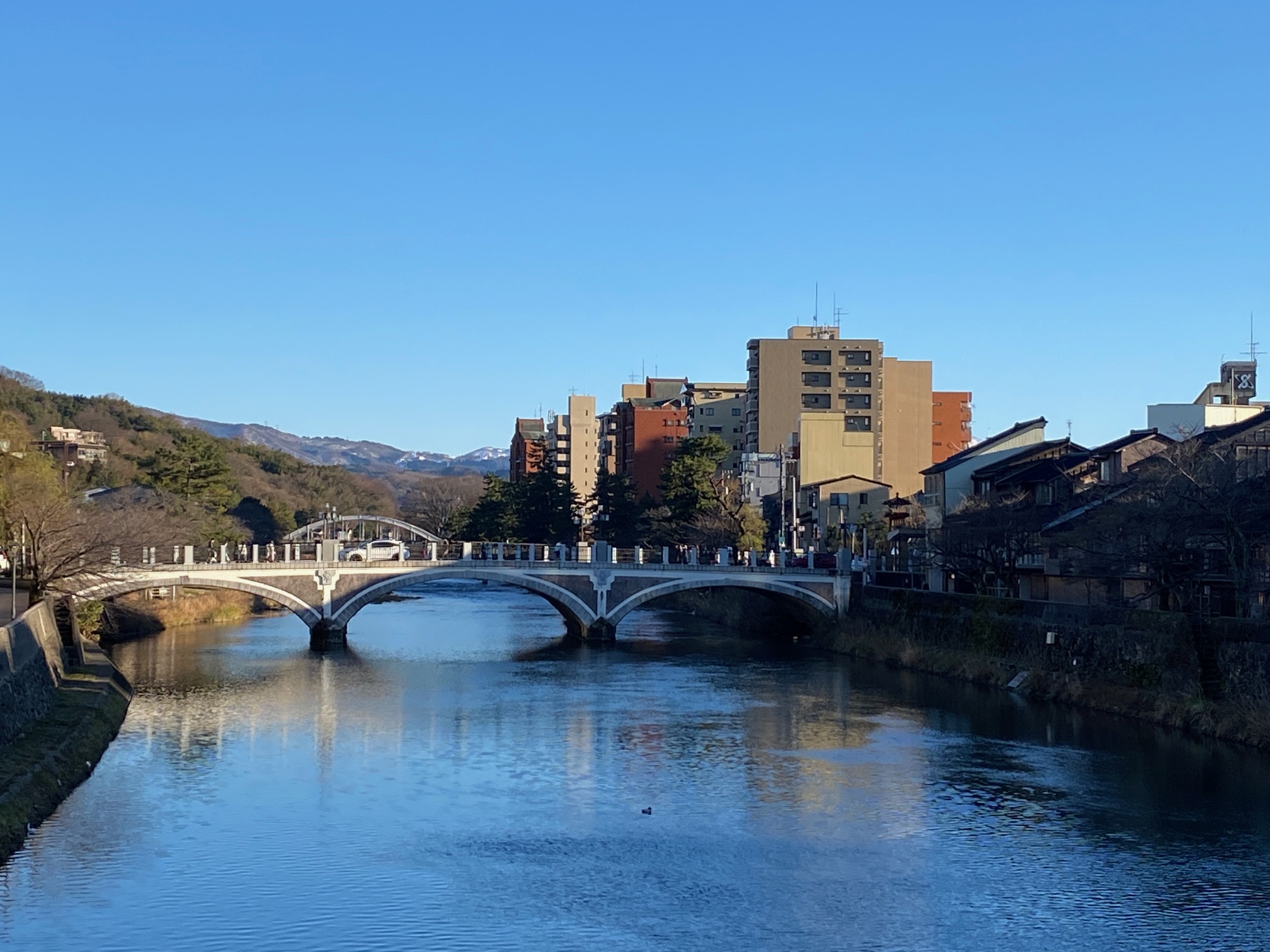 297/1095 ＊寒中 青空（1月18日）
