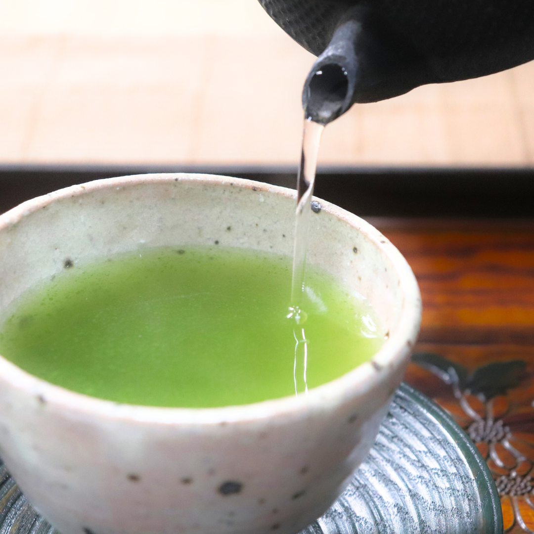 寒い季節にほっと一息。心と体を温めるサラ桑茶❗