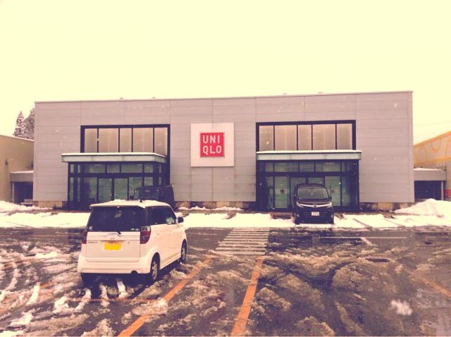 UNIQLOフレスポ横手店さまにご挨拶に行ってきました。