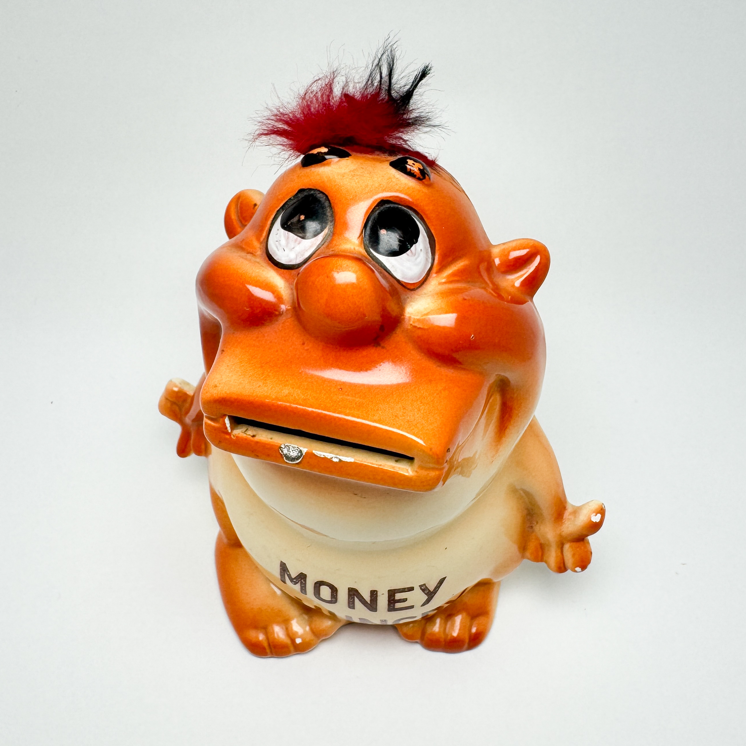 時代を映すセラミック - Kreiss「MONEY HUNGRY」の奥深い魅力