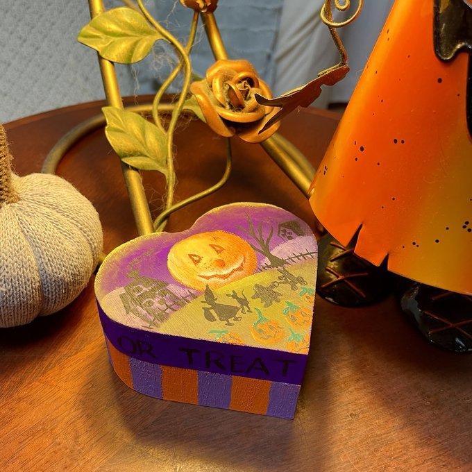 こちらは ハロウィン雑貨の新作