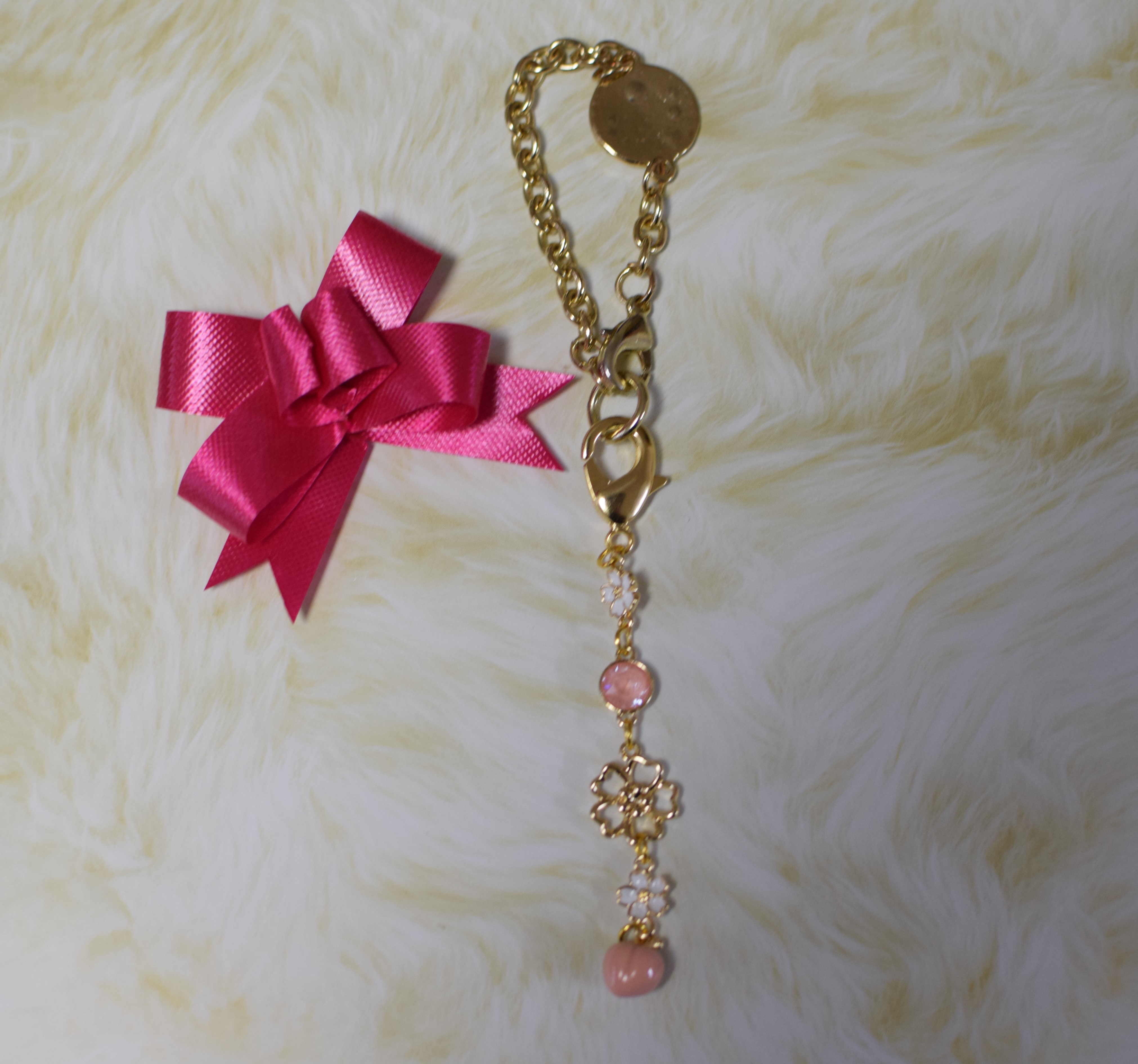 自分のプレゼントにも、ハンドメイドアクセサリーを…♪　手作りが楽しくなりますね♡