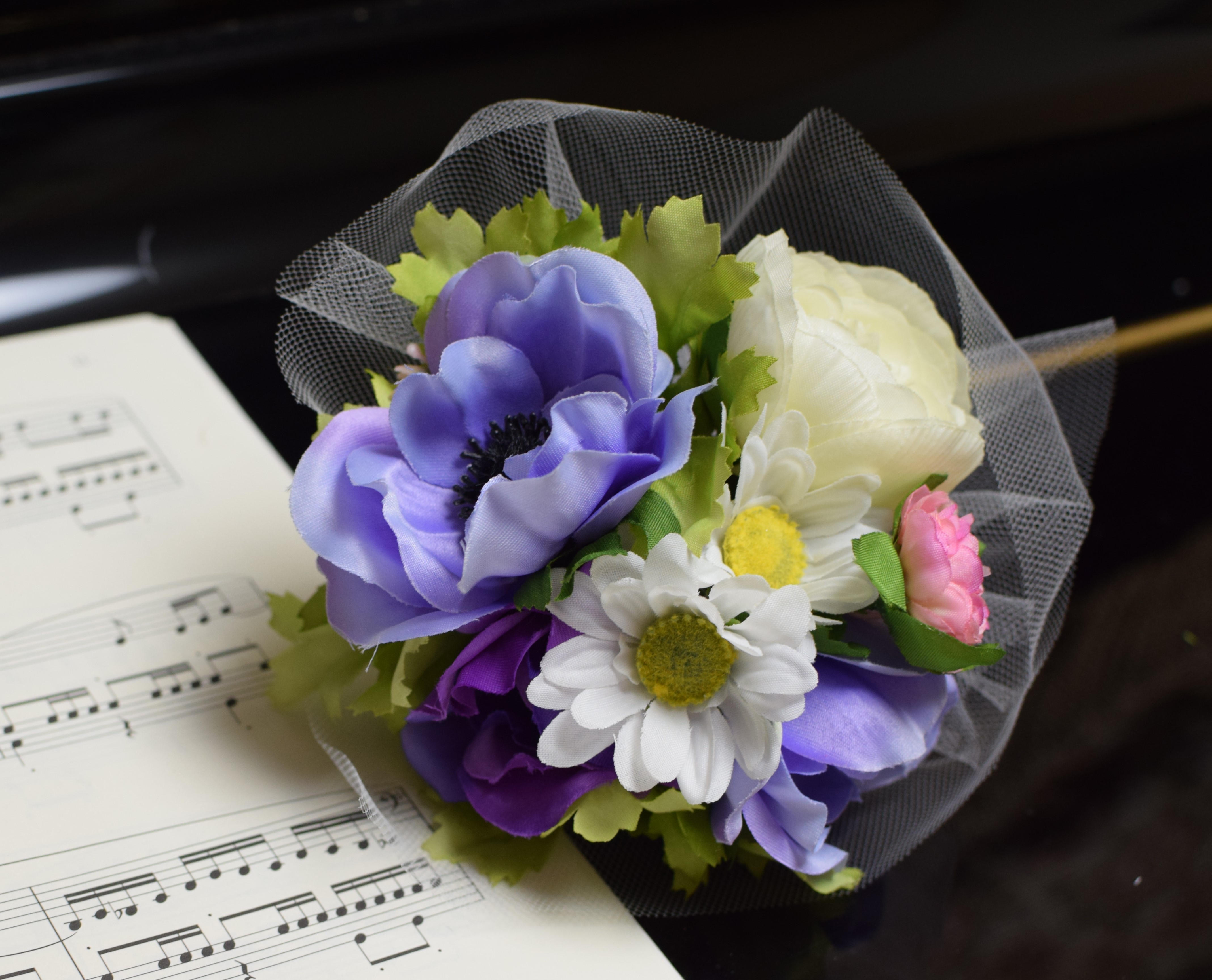 アーティフィシャルフラワー・造花で、ブーケアレンジしています♡