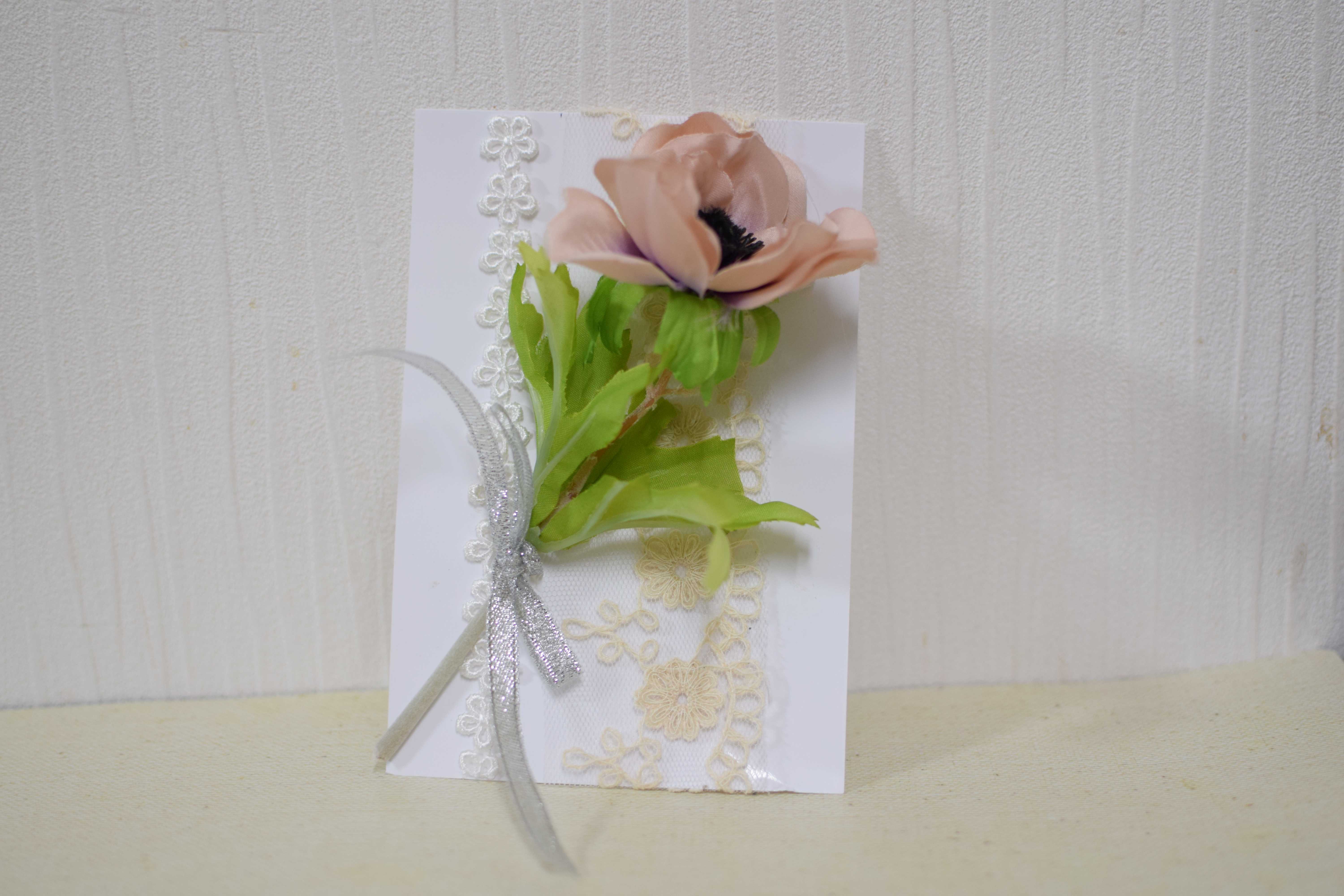 アーティフィシャルフラワー（造花）のアネモネを、カードにしています♡