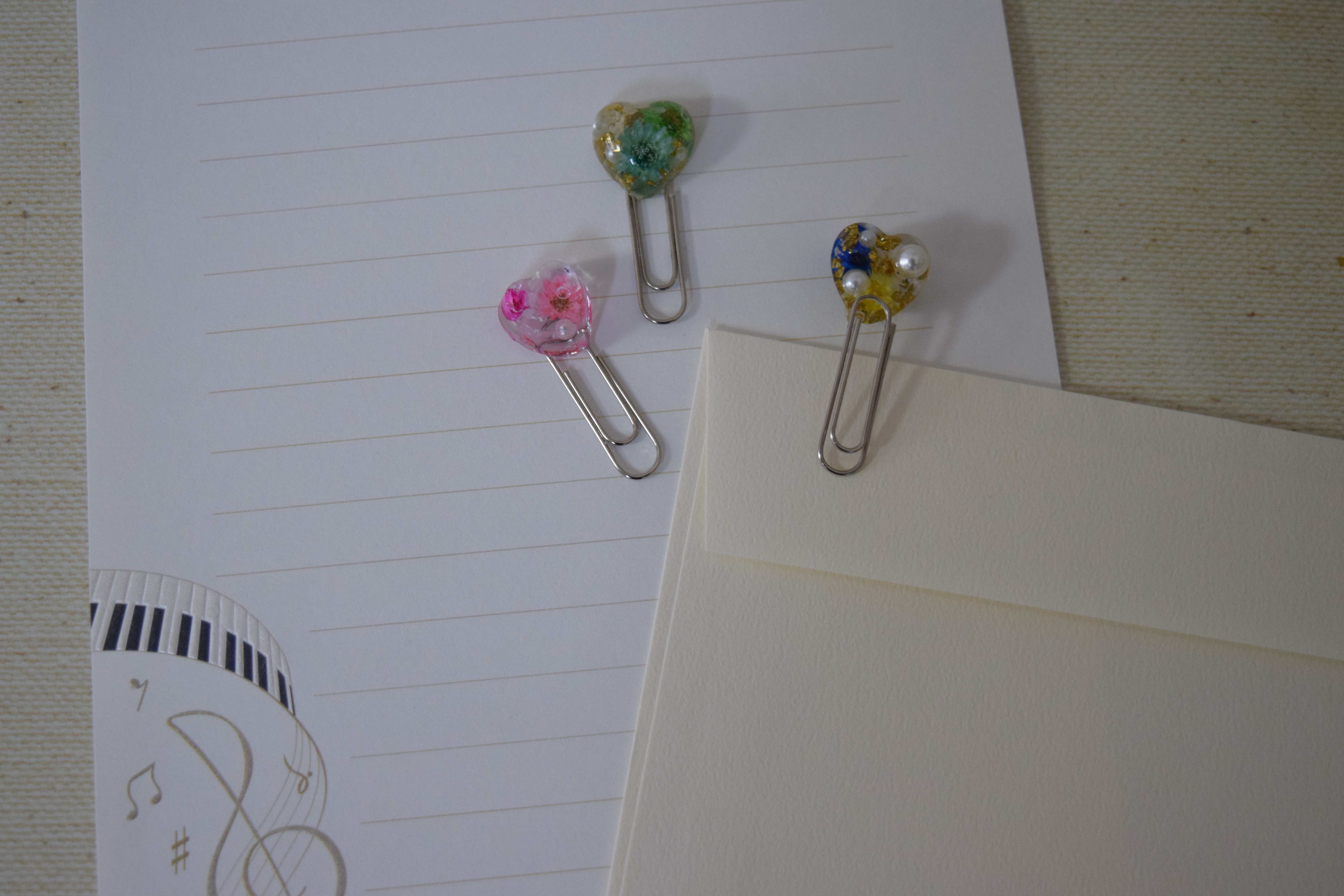 レジンでフラワークリップを作ります♪