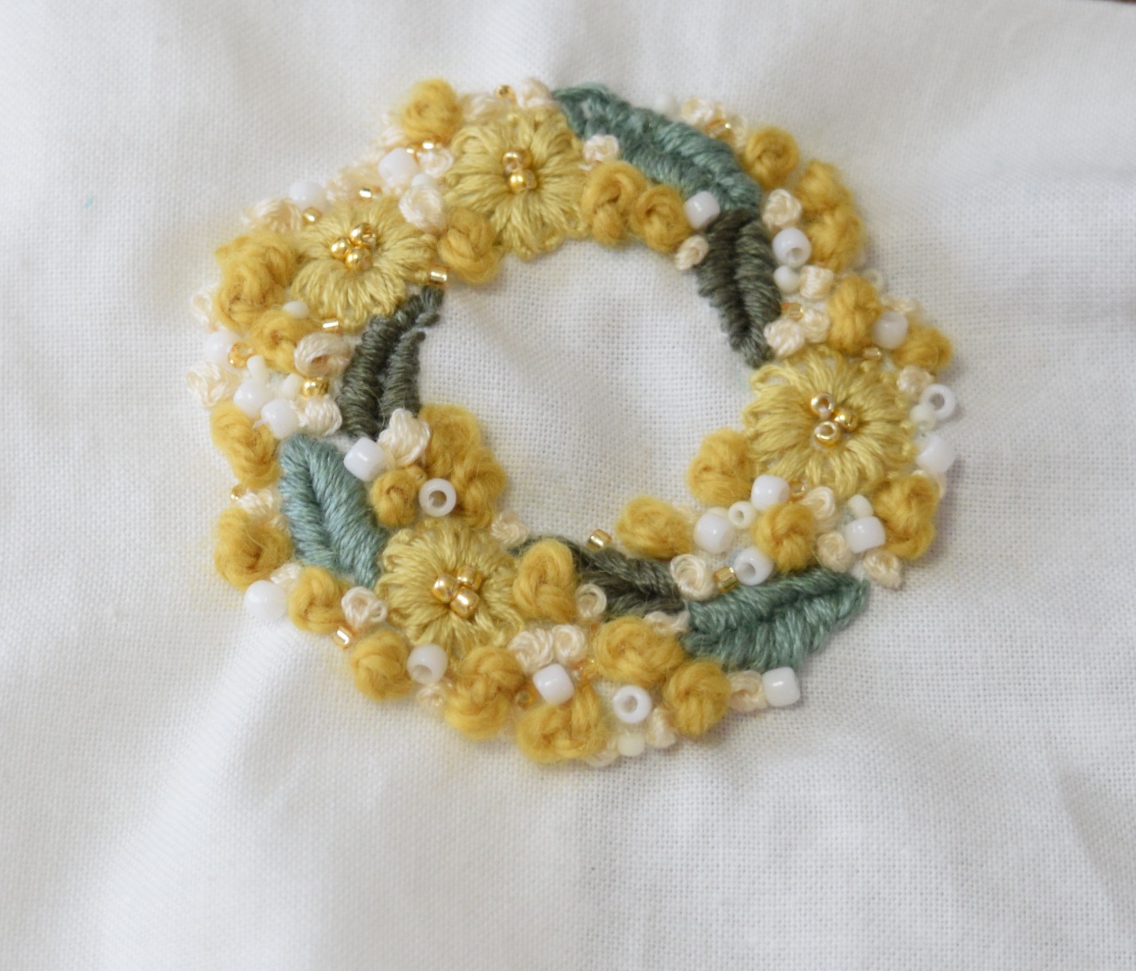生活を彩るハンドメイド⑥　刺しゅうでK.omono hanabatake brooch を作ります！