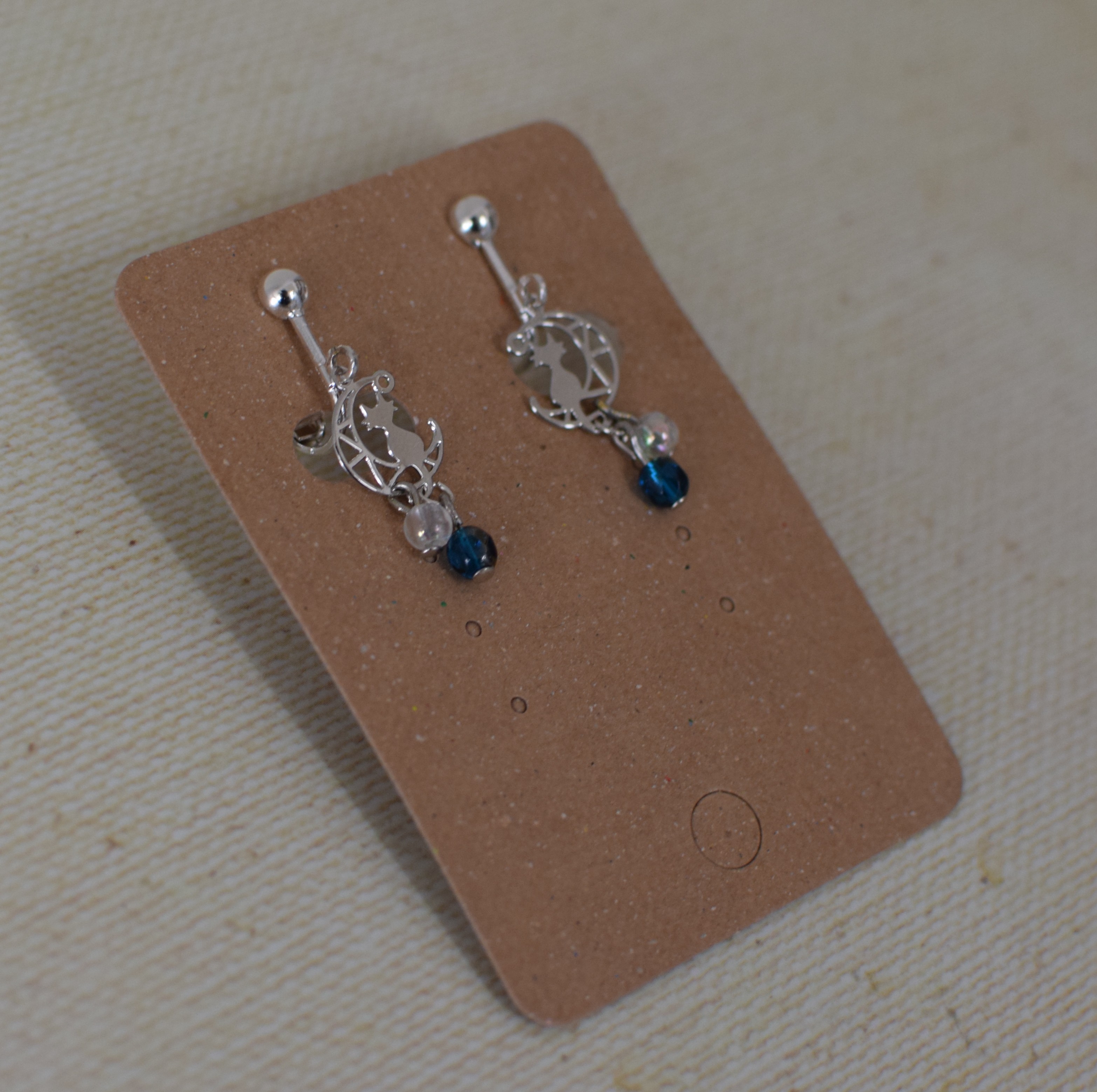 猫のサークルイヤリングを作ります♪