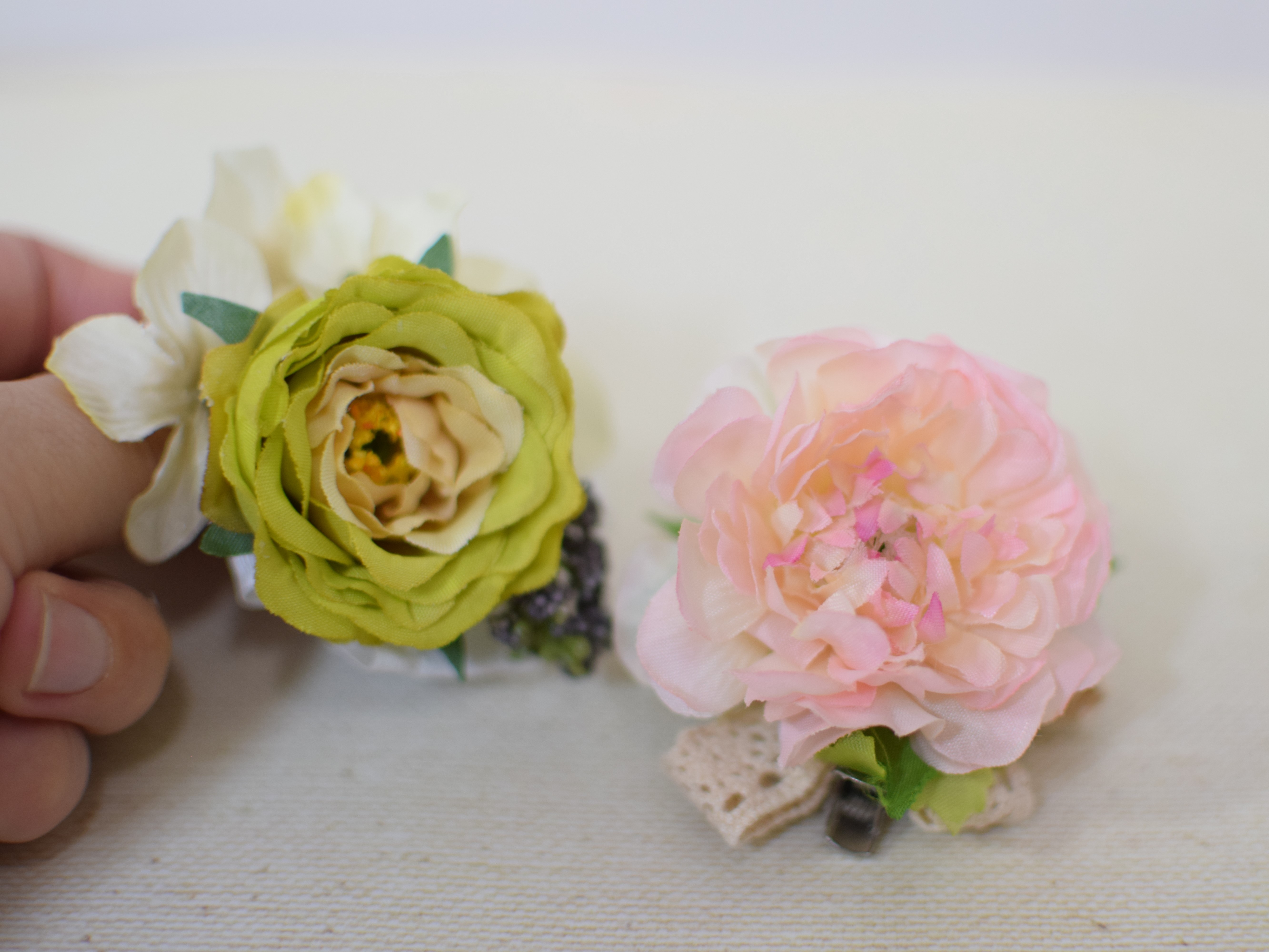 新登場のミニコサージュのアレンジをご紹介します！