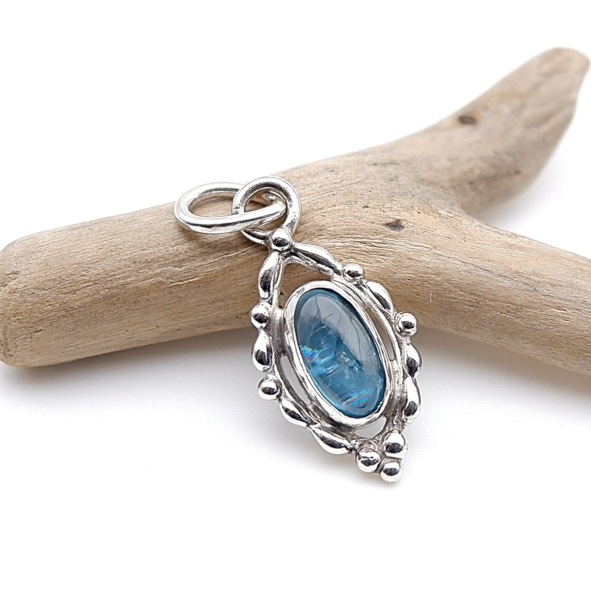 新作アップしました