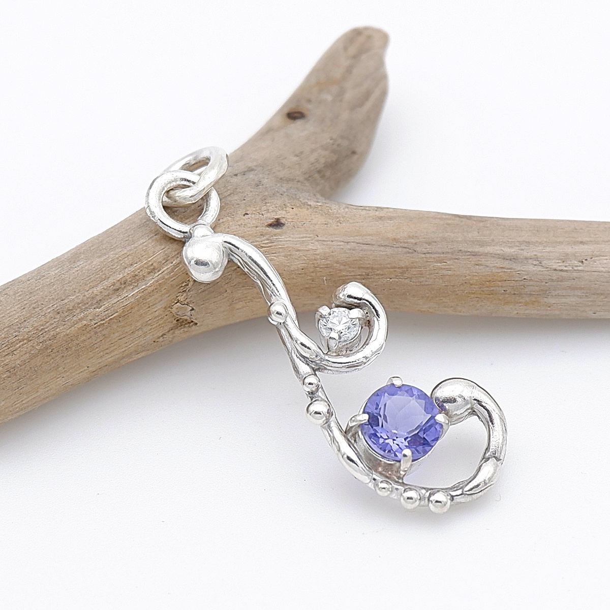 新作アップしました