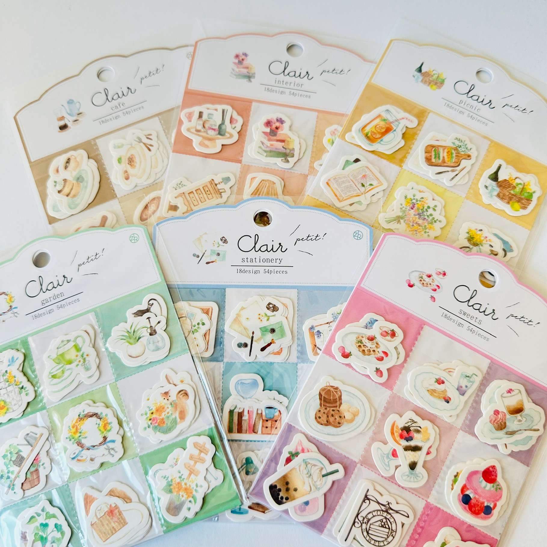 Z&K「クレール」シリーズのフレークシール、販売中です✨