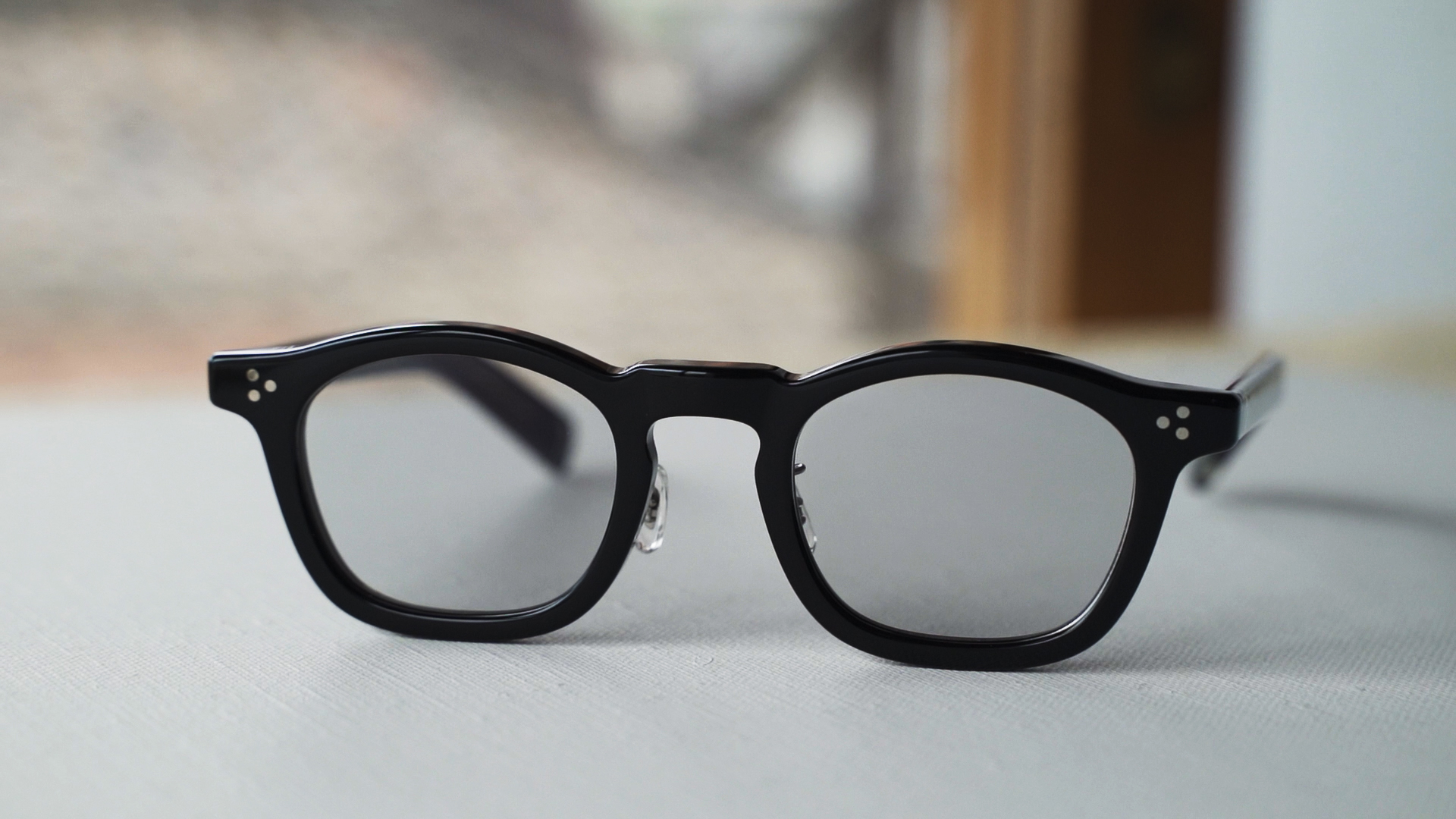 EYEVAN人気モデル「SADLER」「E-0516」DOWNTOWN限定仕様、登場