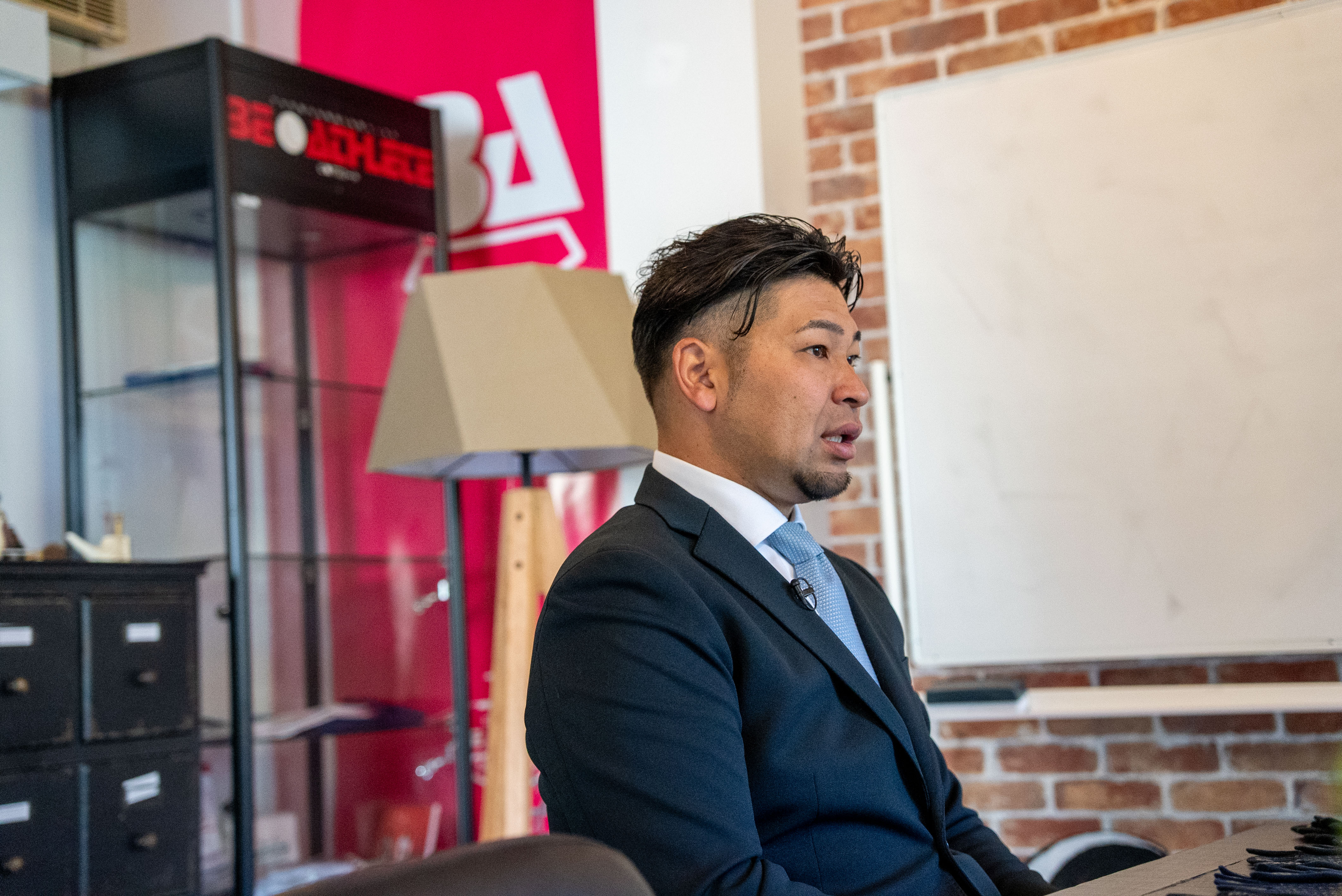 【宮﨑祐樹】年間約355日の戦い。プロ野球の過酷な日常と足元を支え続けたソックス。