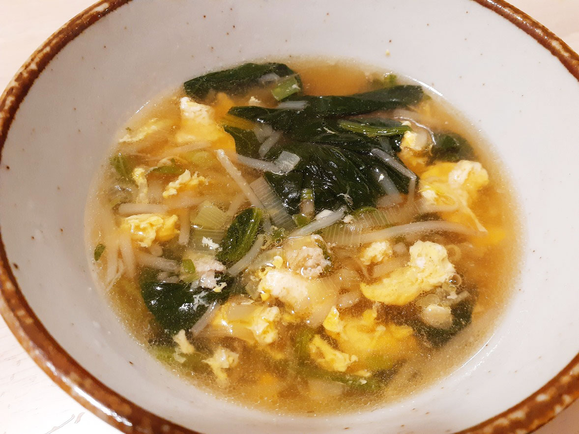 【簡単おだし】残りの餃子の餡とめんつゆで作る「餃子風スープ」