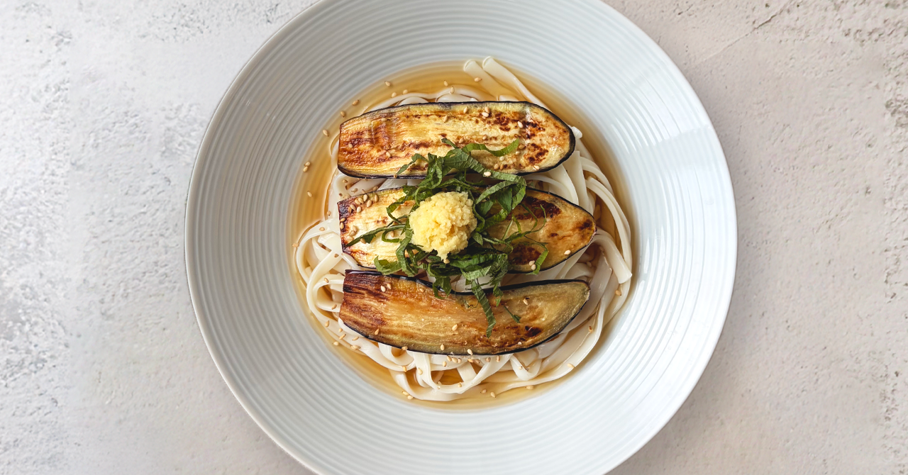 焼きなすと生姜の冷やしうどん｜休日のお昼ごはん