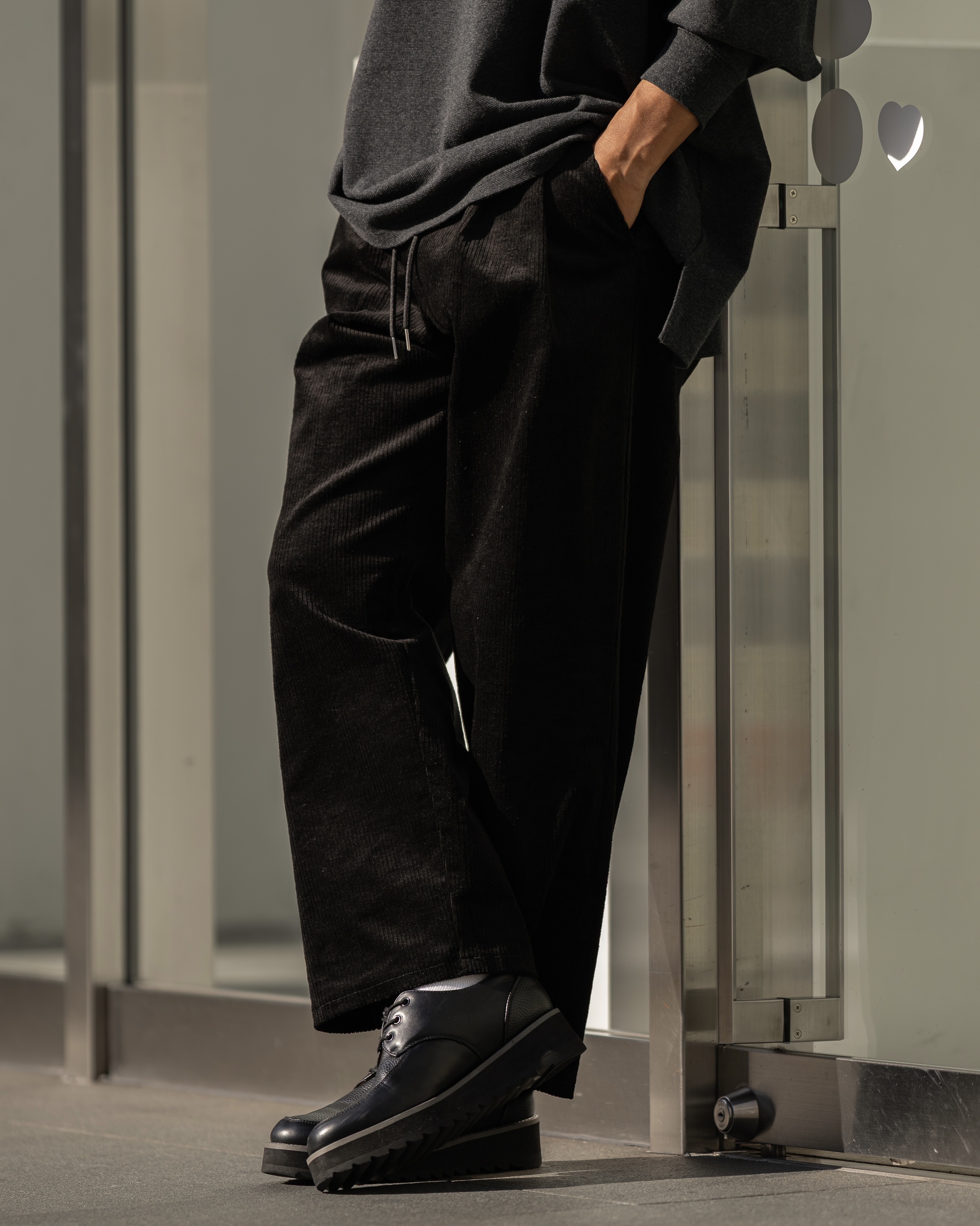 New Release【上品さで差がつく】穿くだけで“雰囲気”が整う、秋のコーデュロイ