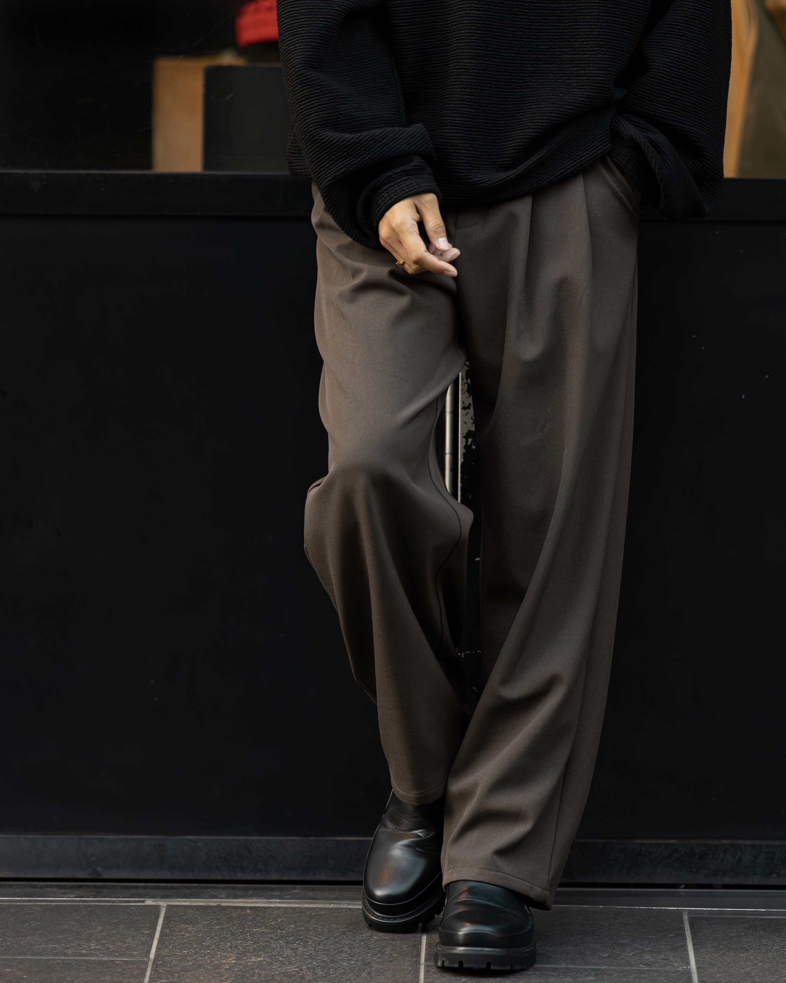 【この秋冬、最も頼れる一本】素材もシルエットも“格上”ストレートパンツ