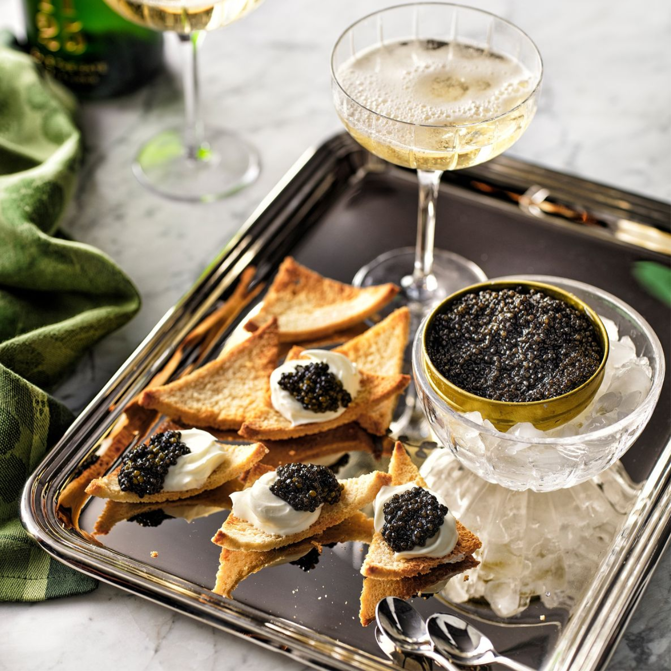 キャビアはなぜ高い?——ひと粒の贅沢の理由