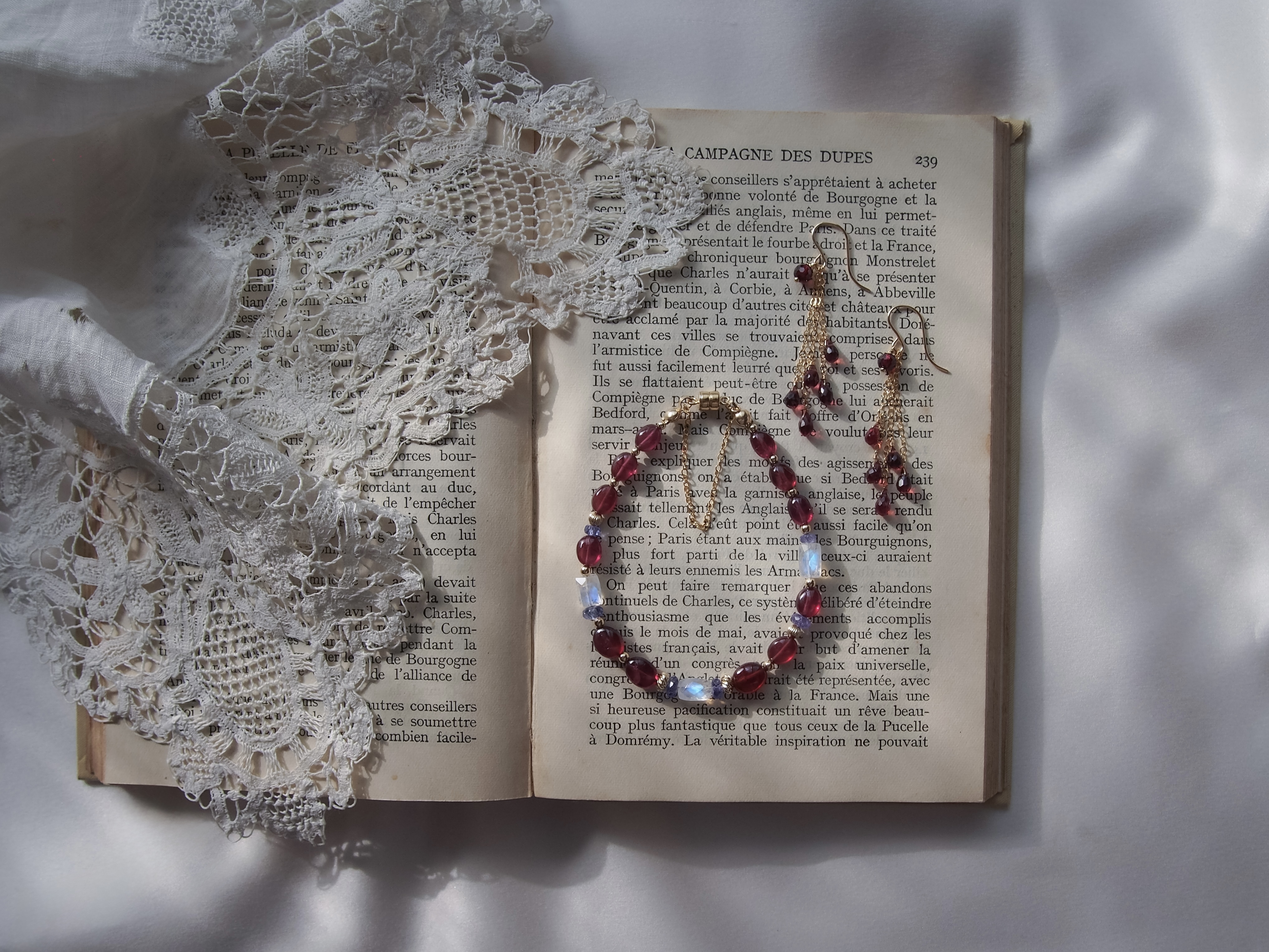 𝐵𝑙𝑜𝑜𝑑 𝑎𝑛𝑑 𝐹𝑎𝑡𝑒 ― 𝐺𝑎𝑟𝑛𝑒𝑡 𝑇𝑎𝑙𝑖𝑠𝑚𝑎𝑛 .