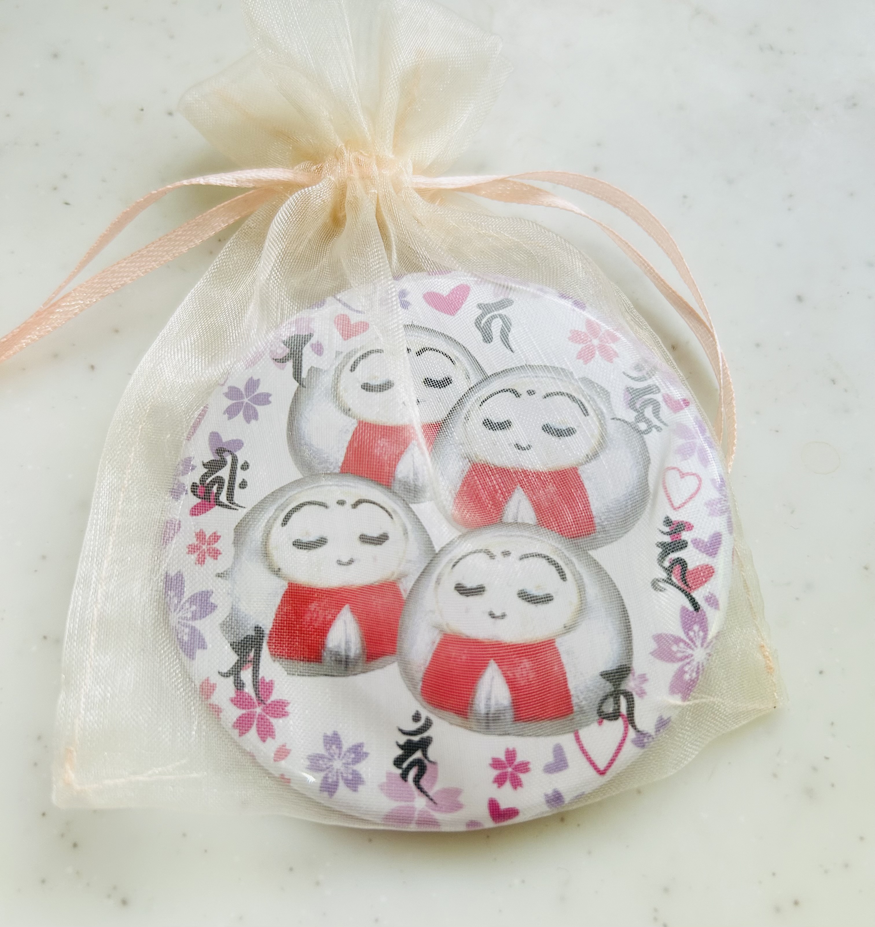 オリジナルお守り丸ミラー登場!