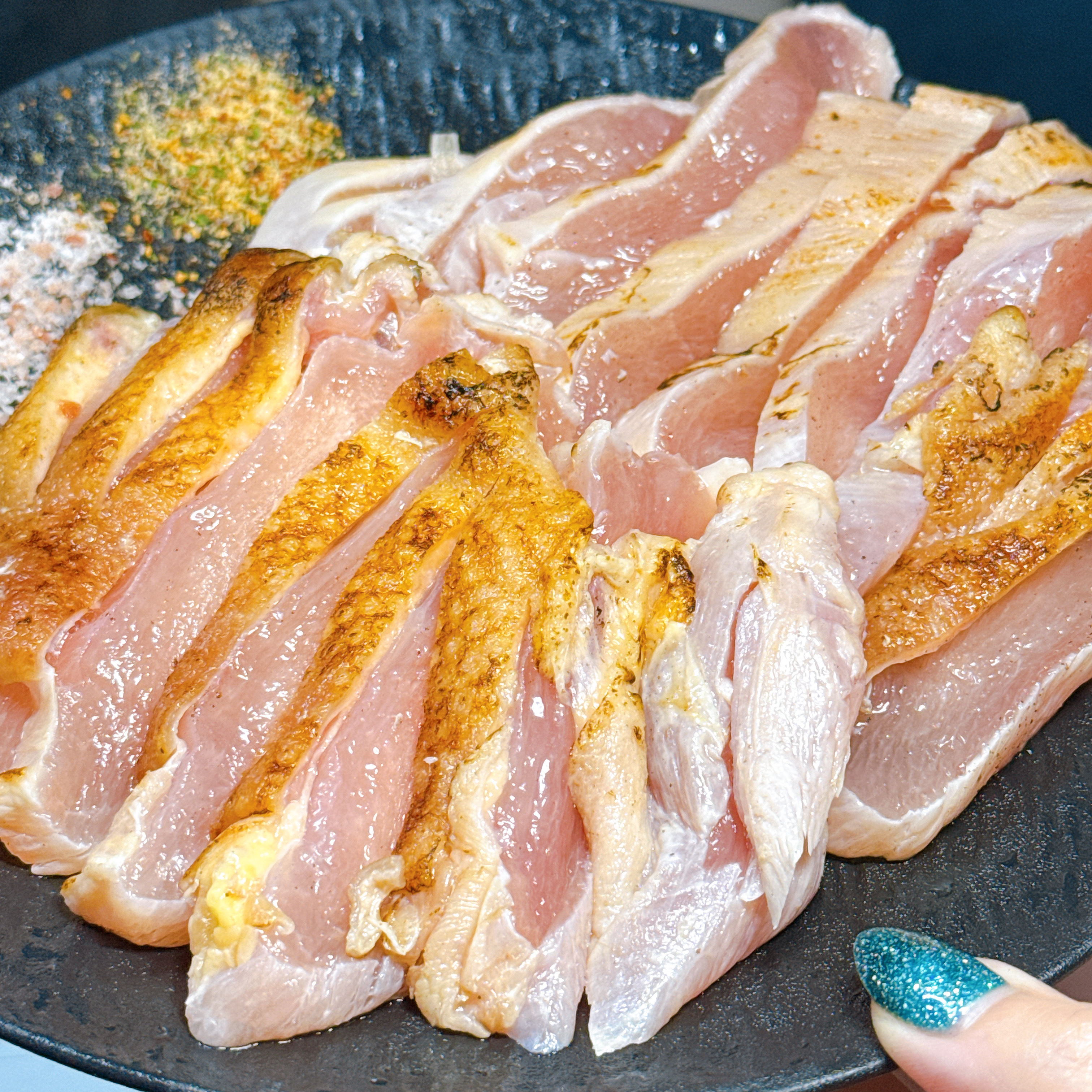 鶏むね鳥刺しで、ヘルシー昼ごはん