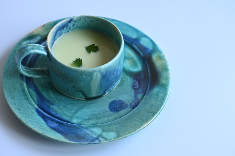 ターコイズの海とズッキーニのポタージュ