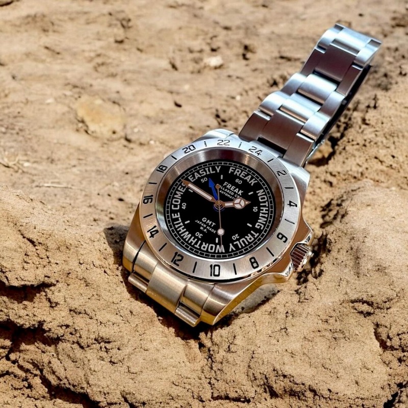 ORIGINAL WATCH -COLLARED CROW-