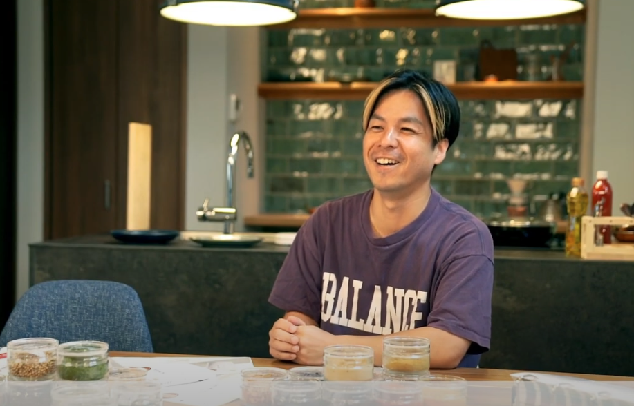 【オリジナルチキンカレーQ&A】桜井さんに直撃インタビュー！