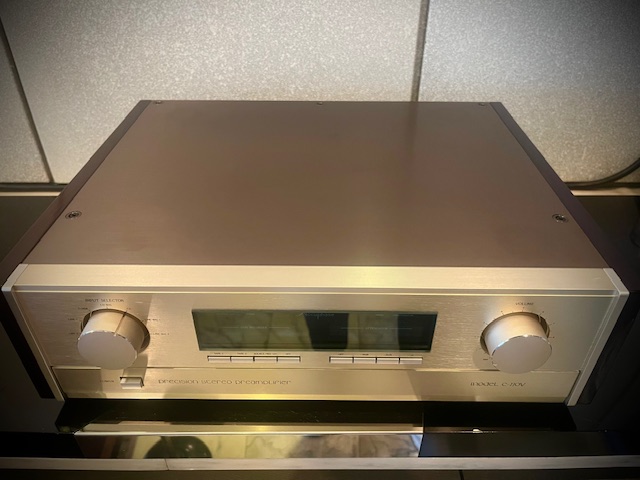 【中古品】アキュフェーズ　C-270V　入荷 !!