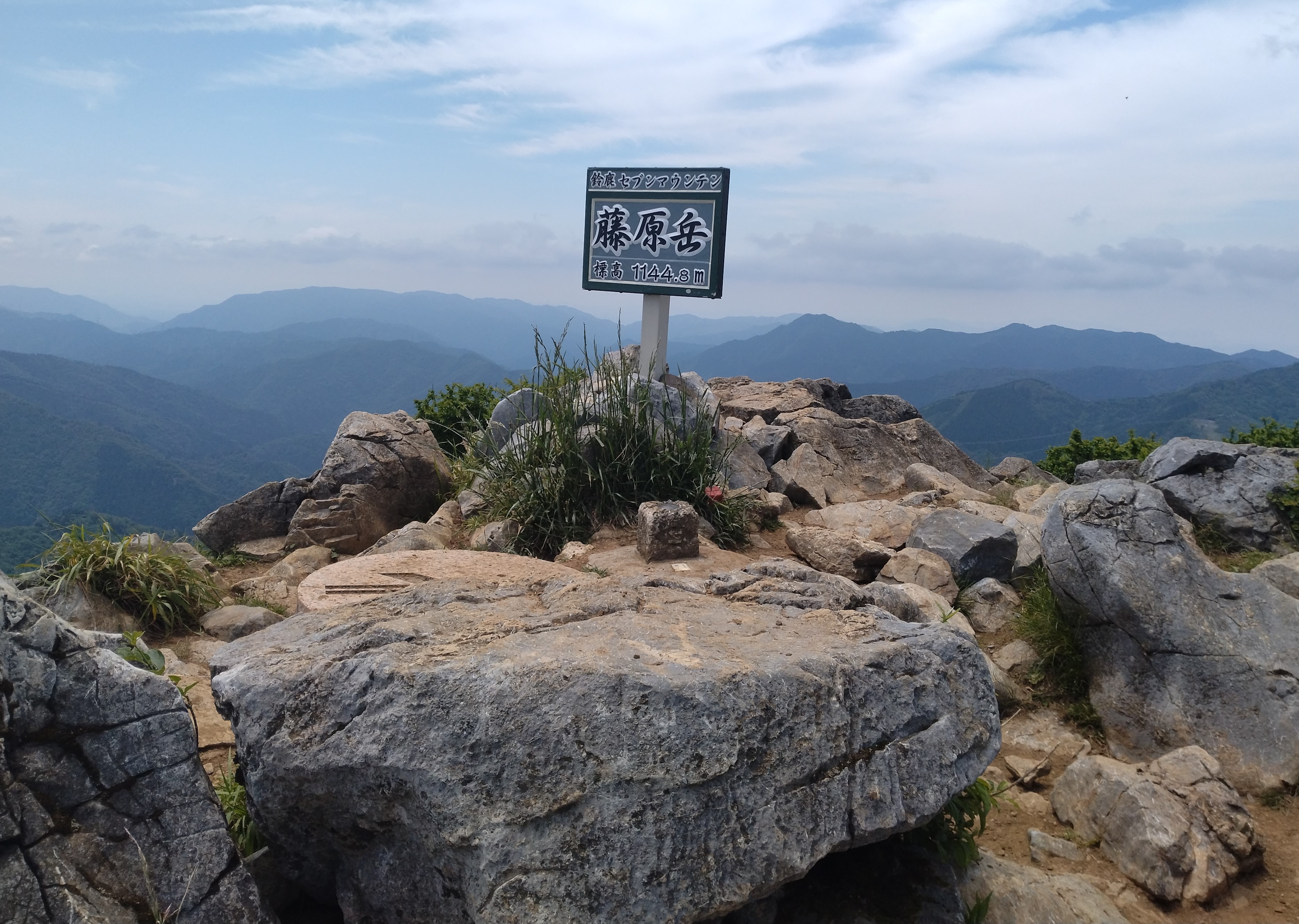 JMTパンを持って登山に行きました