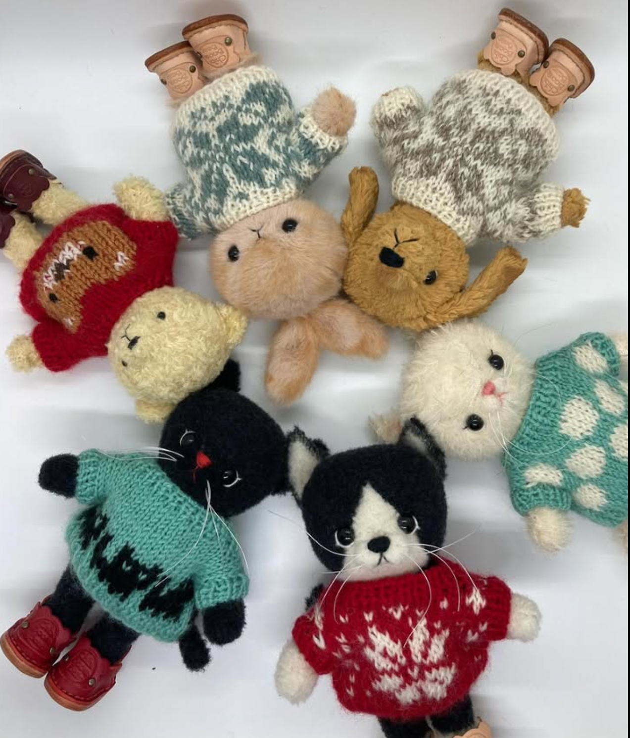 MARMIT PALをご購入の方に手編みのセータープレゼント中です☺︎
