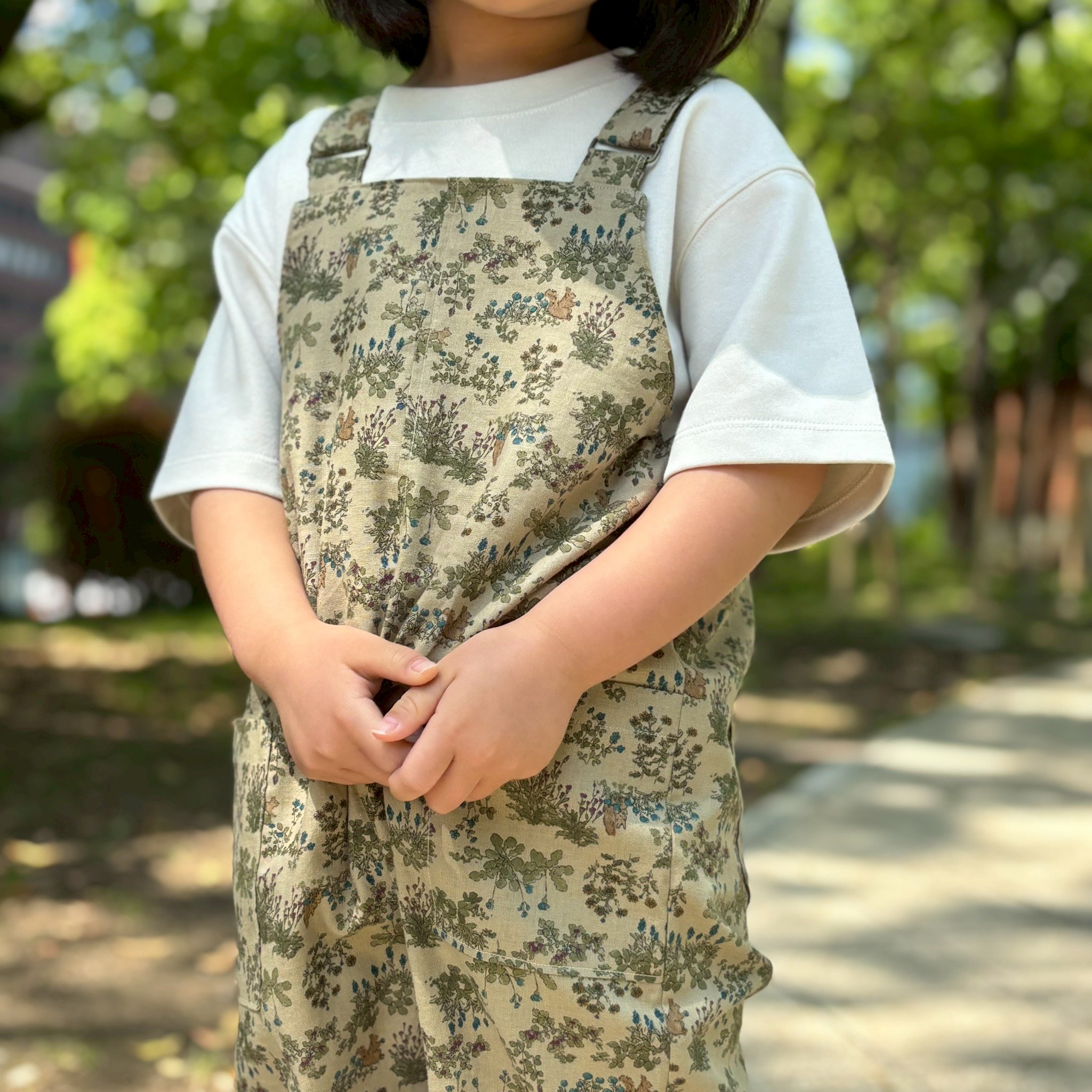 ハーフリネンシーチングを使ってサロペットパンツを作ってみました