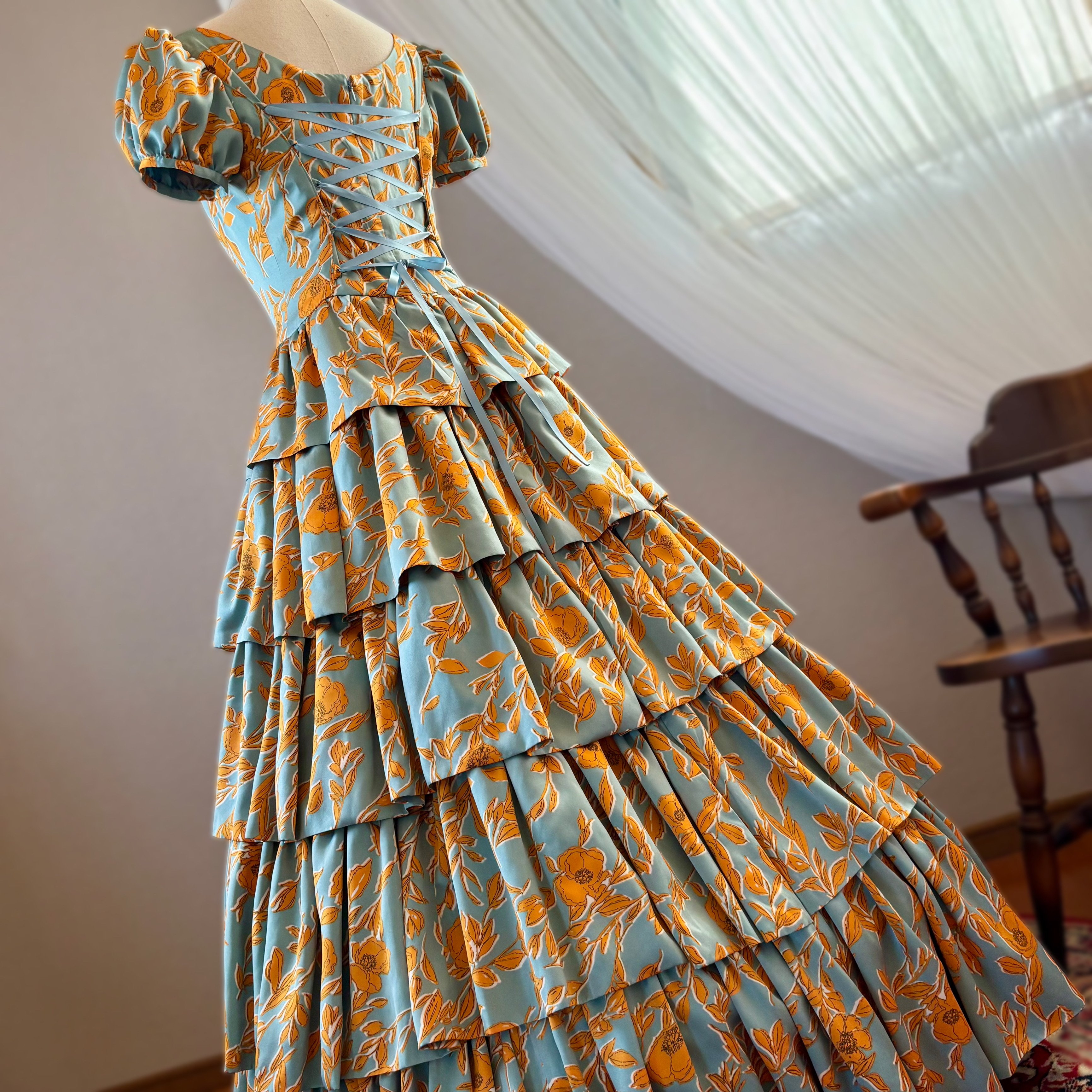 シルデューサテン②を使ってドレスを作ってみました