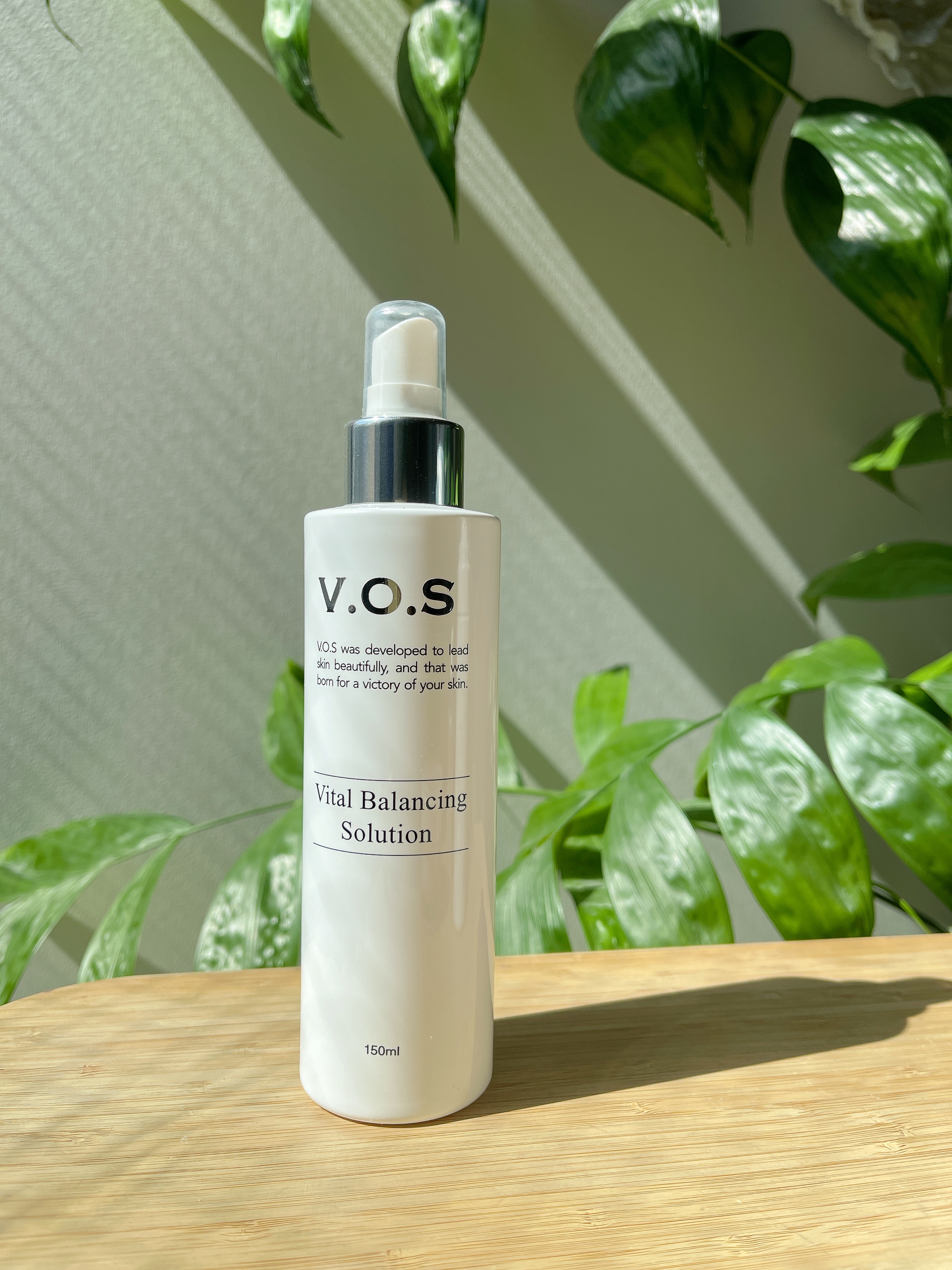 【吹きかけるだけで整肌ケア。V.O.S VBソリューション】