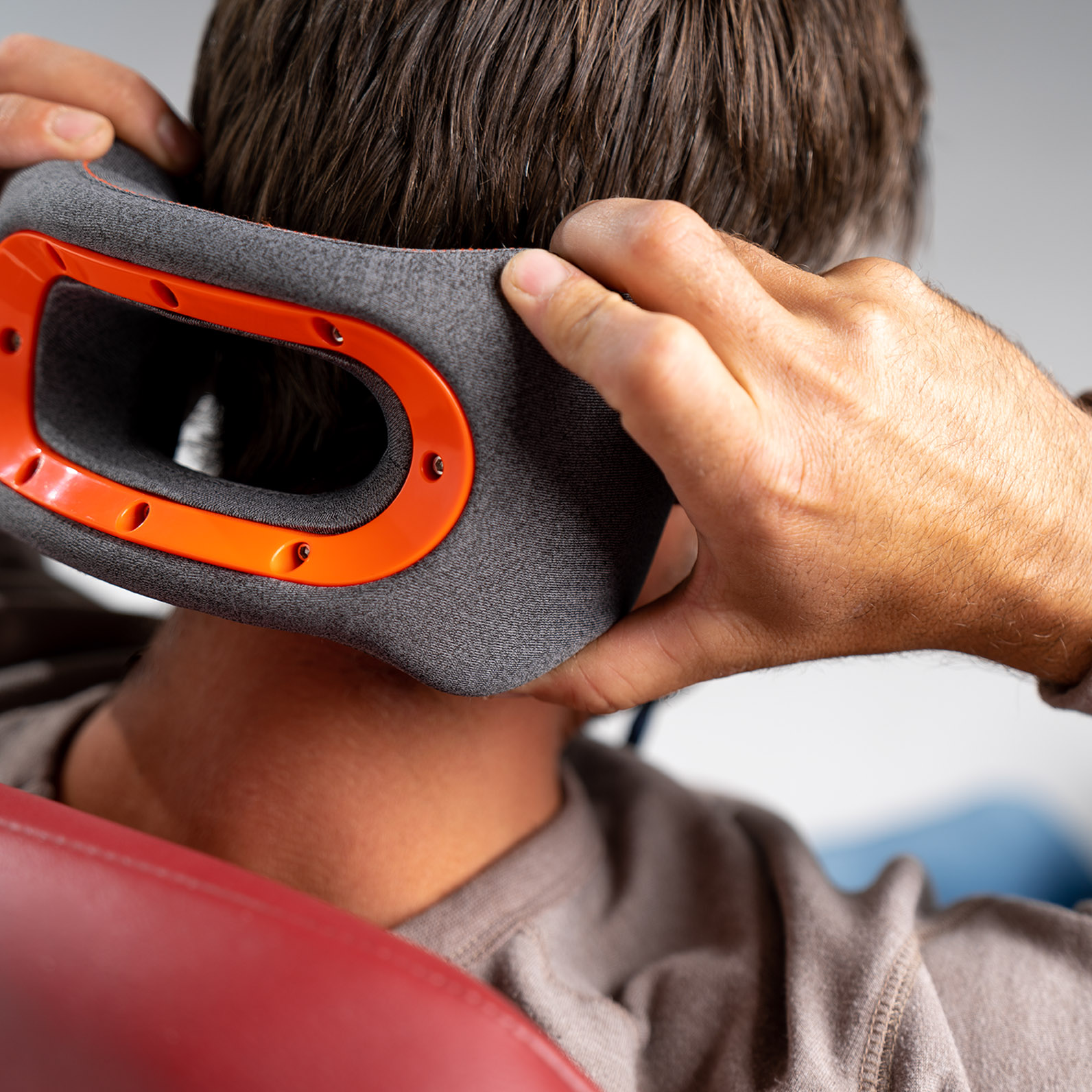 なぜ1,000円ではなく「1.5万円の枕」が選ばれるのか？移動を回復時間に変える技術