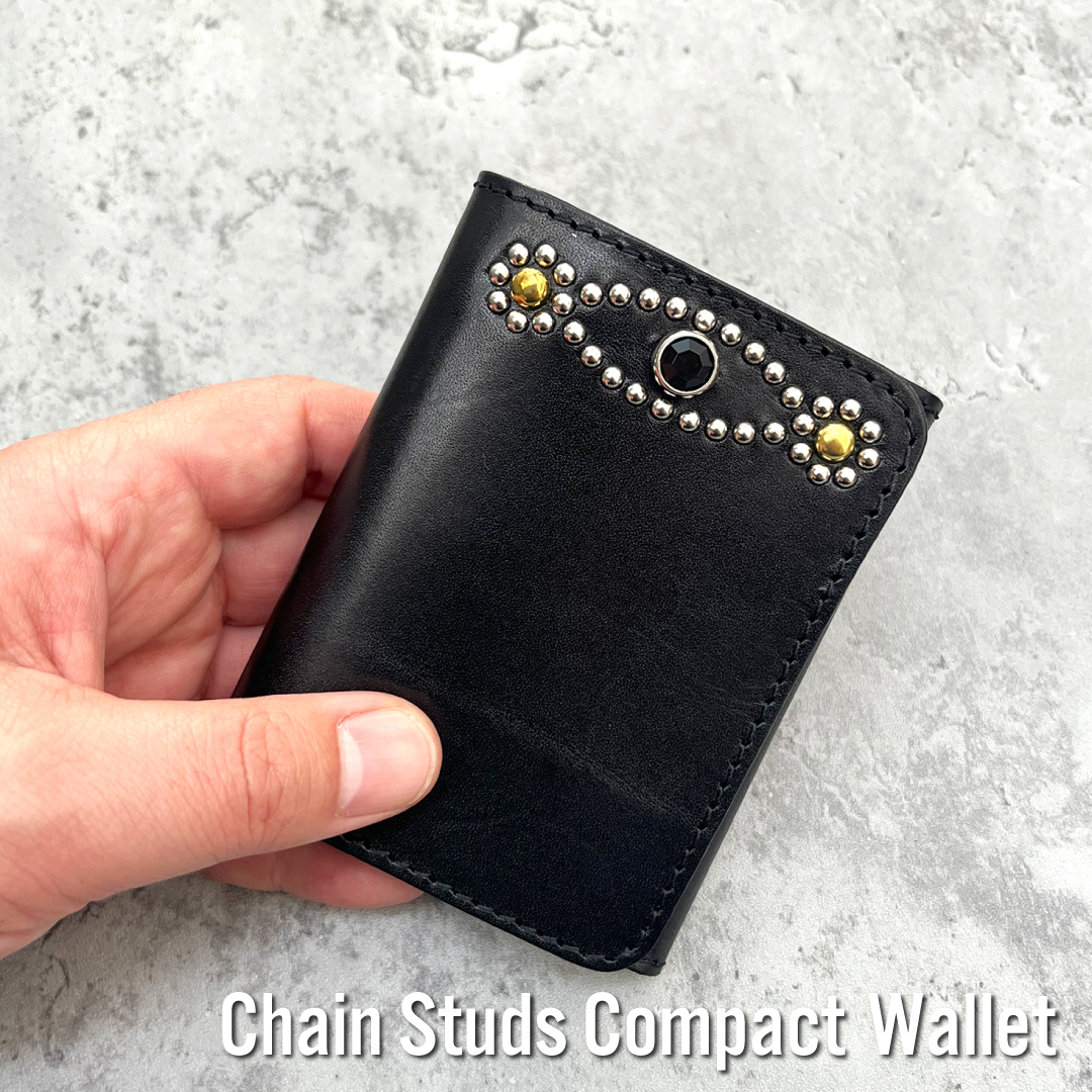 定番のコンパクトウォレットに新型が登場しました！