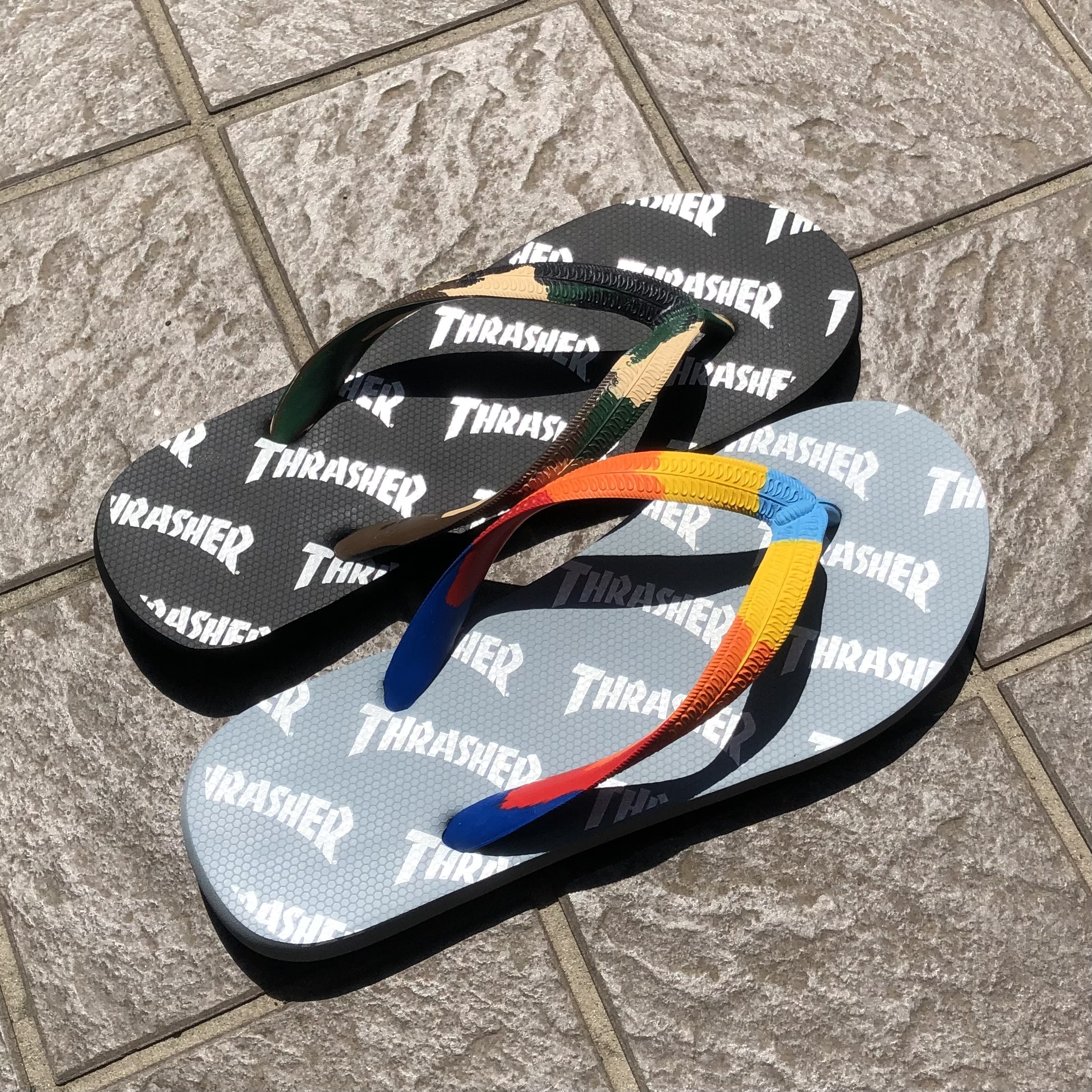 天然ゴムサンダル と スラッシャーのコラボサンダル