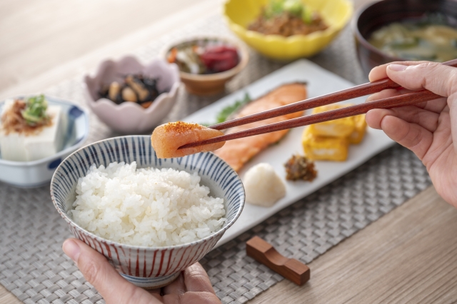 夜ご飯の白米抜きはダイエット効果があるのか？