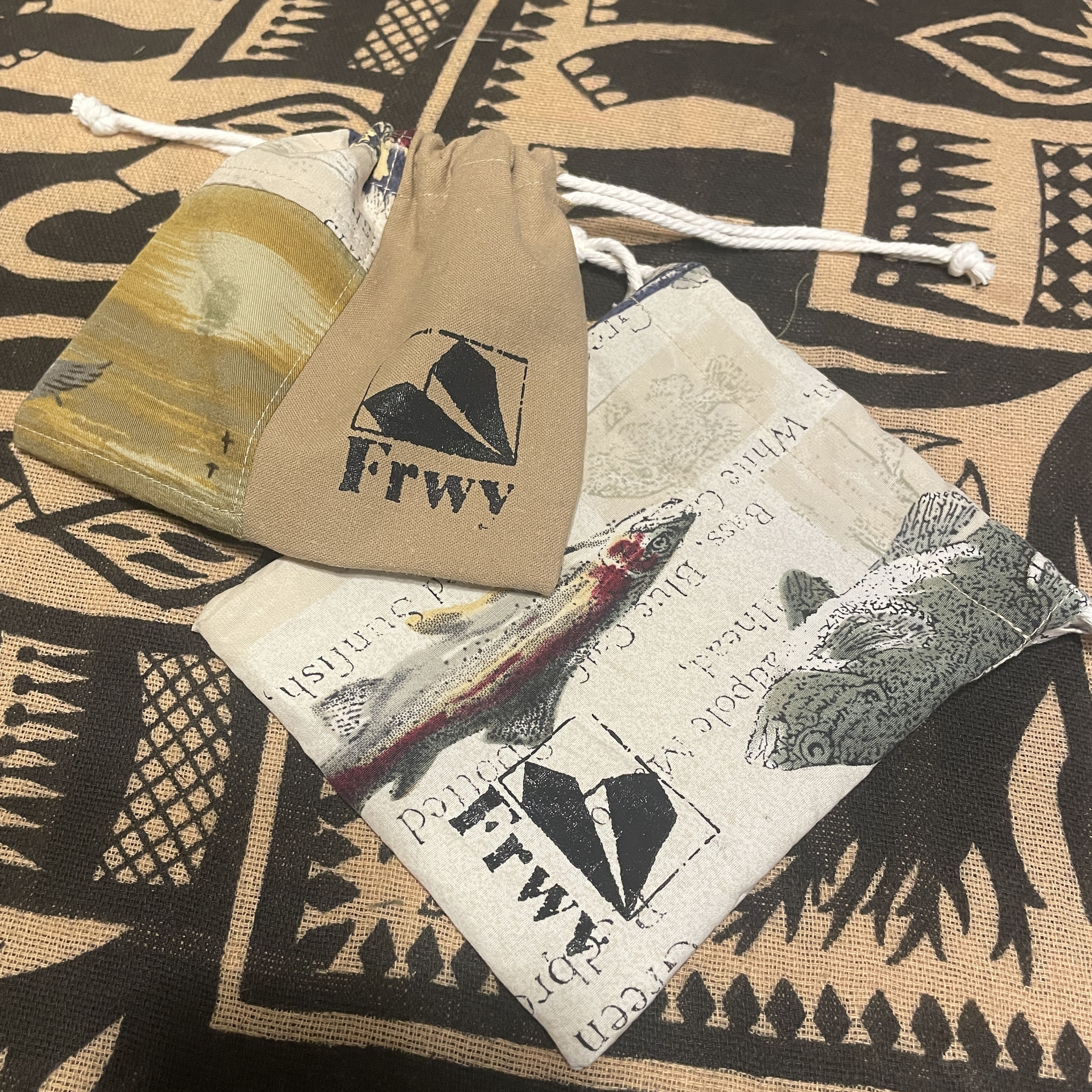 商品をご購入の方へTHANK YOU POUCH