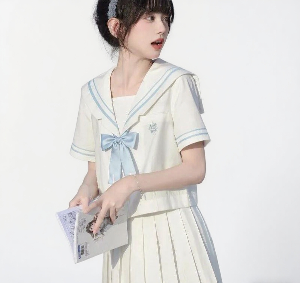 水色の風と歩く、鎌倉セーラー服日記