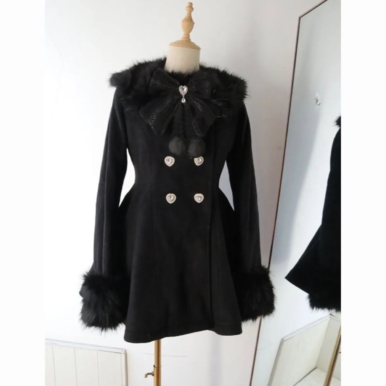 夜のひとり時間に書く♡ハートとリボンが可愛い地雷×ロリータコート💗 こじるりブログ