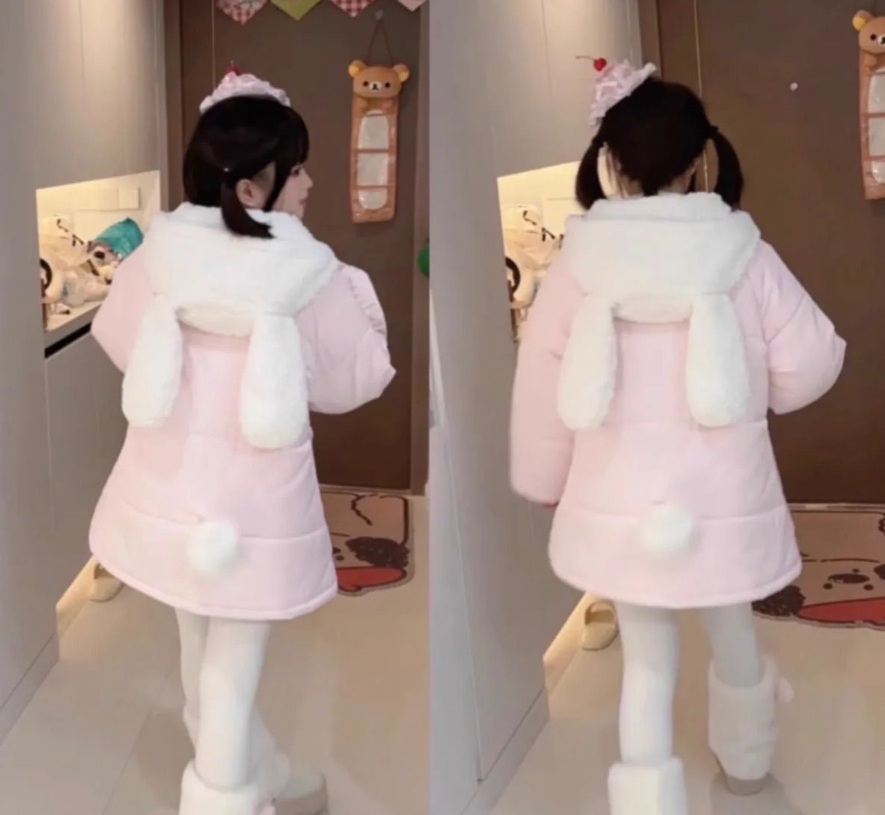 ふわふわピンクのうさ耳コートで、地雷系もロリータ系も大変身💖こじるりブログ