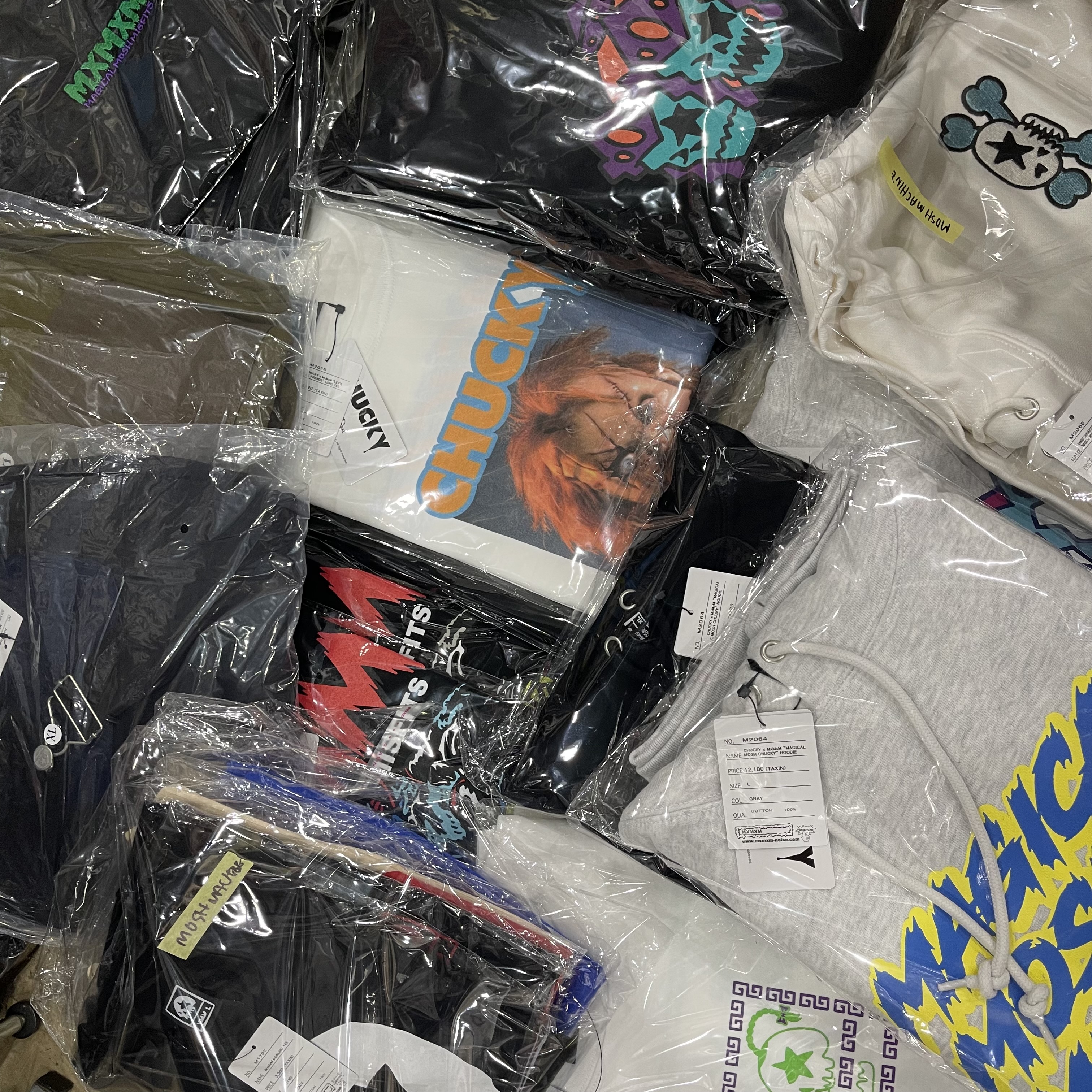 MxMxMより新作入荷のお知らせです。