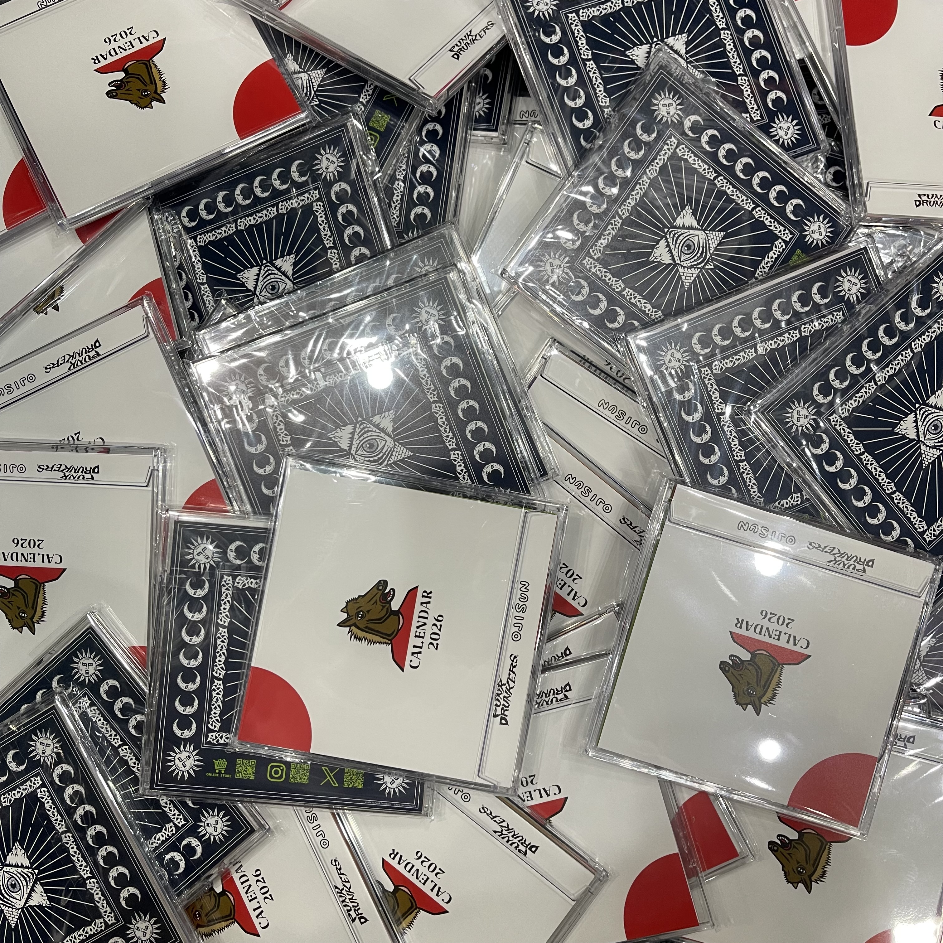 パンクドランカーズより、2026卓上カレンダーが届きました！