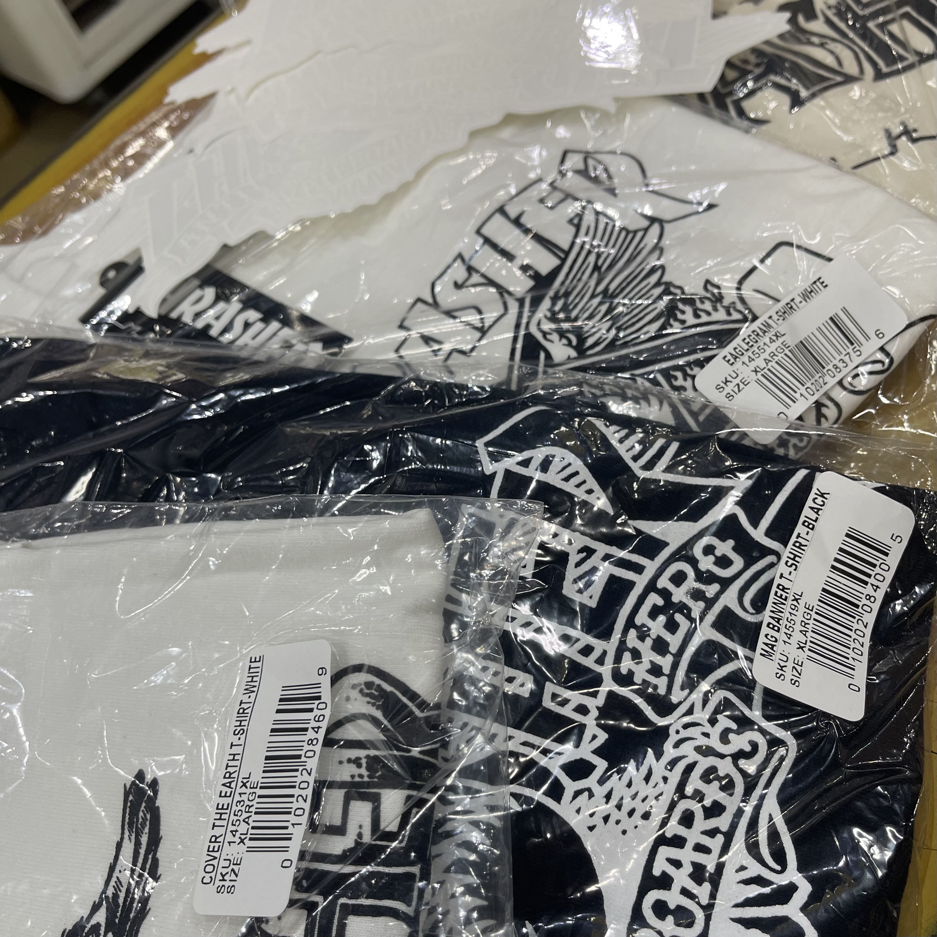 THRASHER x ANTIHERO ステッカープレゼントキャンペーン！