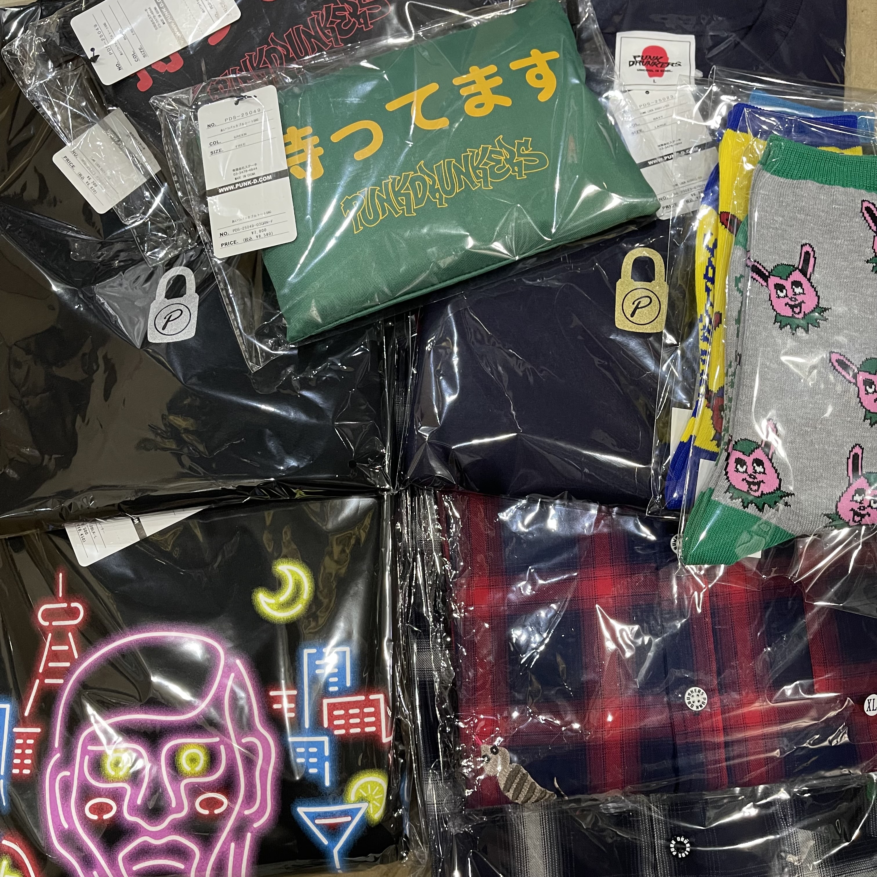 PUNKDRUNKERSより新作入荷のお知らせです。