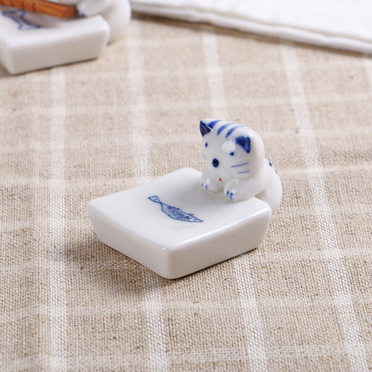 【新入荷】 ねこモチーフの箸置き　-ちょこんと猫-